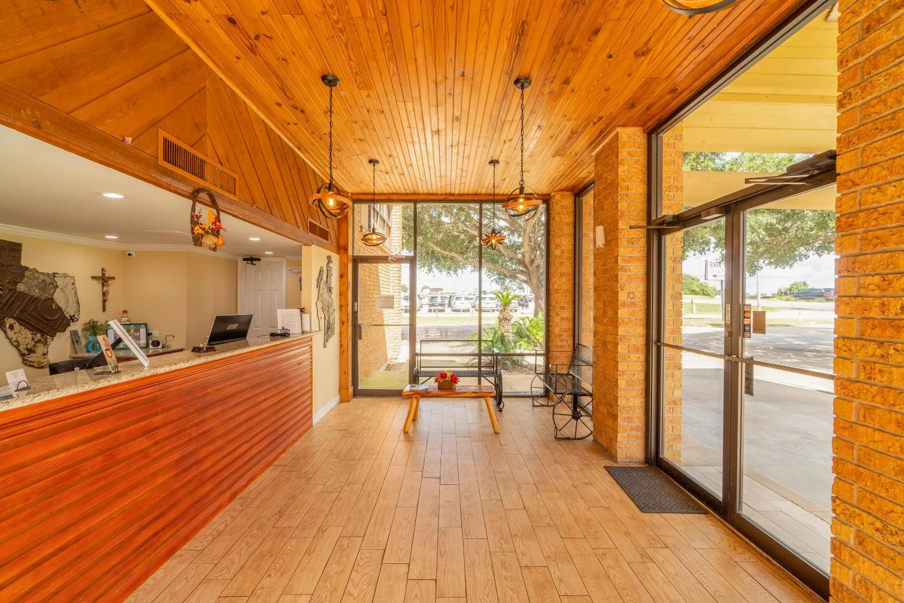 Lobby or reception in River Valley Motor Inn By OYO La Grange Texas