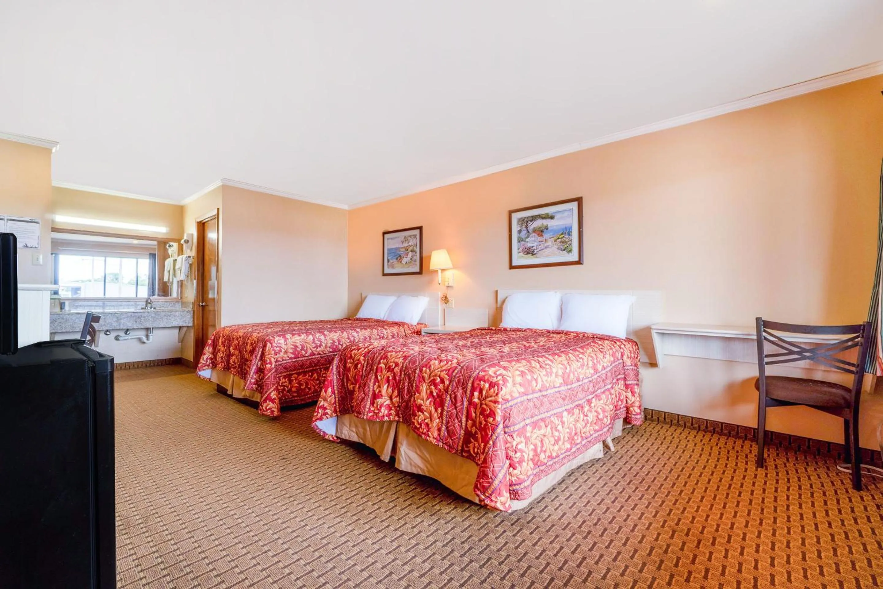 Bedroom in River Valley Motor Inn By OYO La Grange Texas