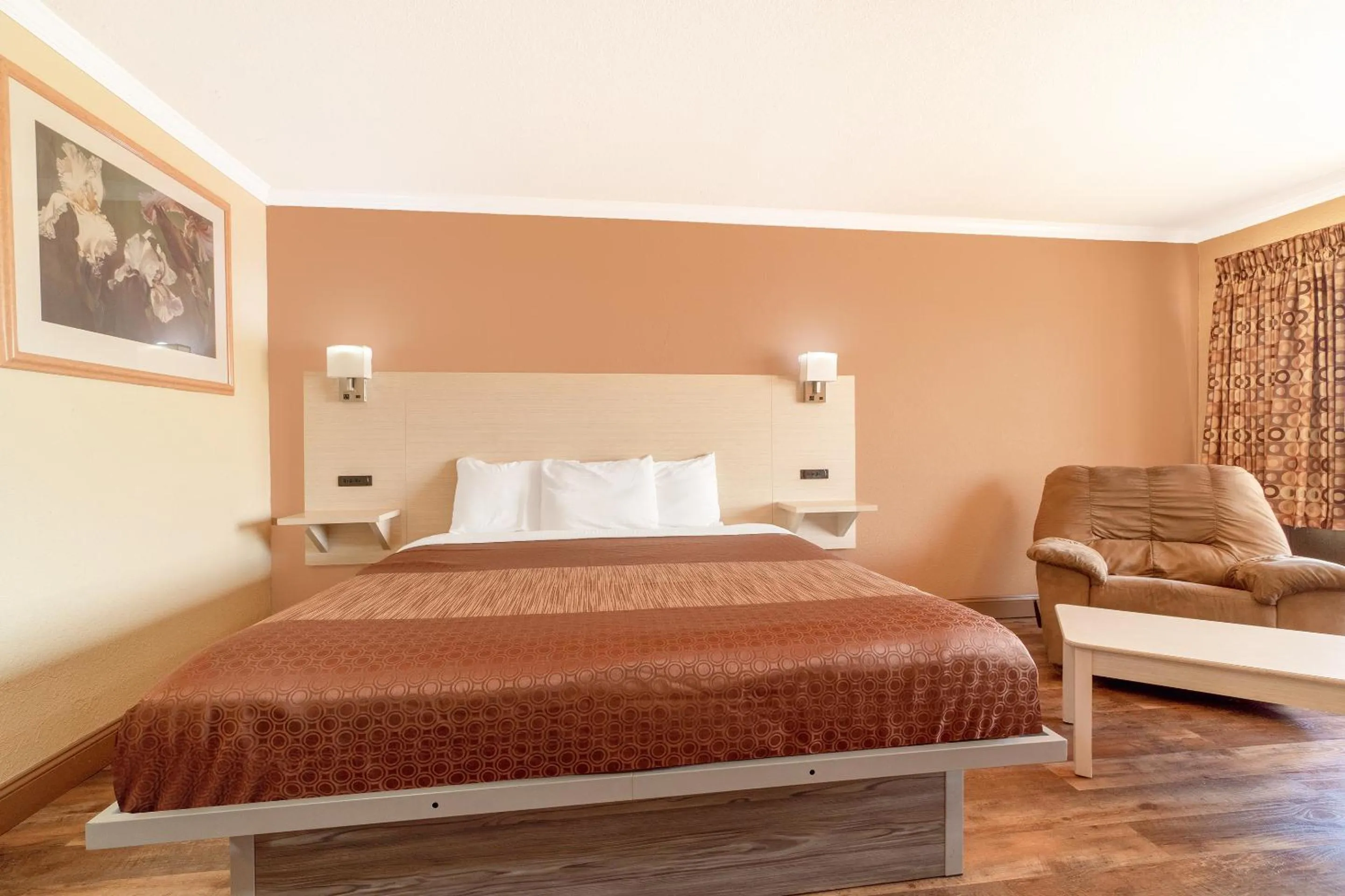 Bedroom in River Valley Motor Inn By OYO La Grange Texas