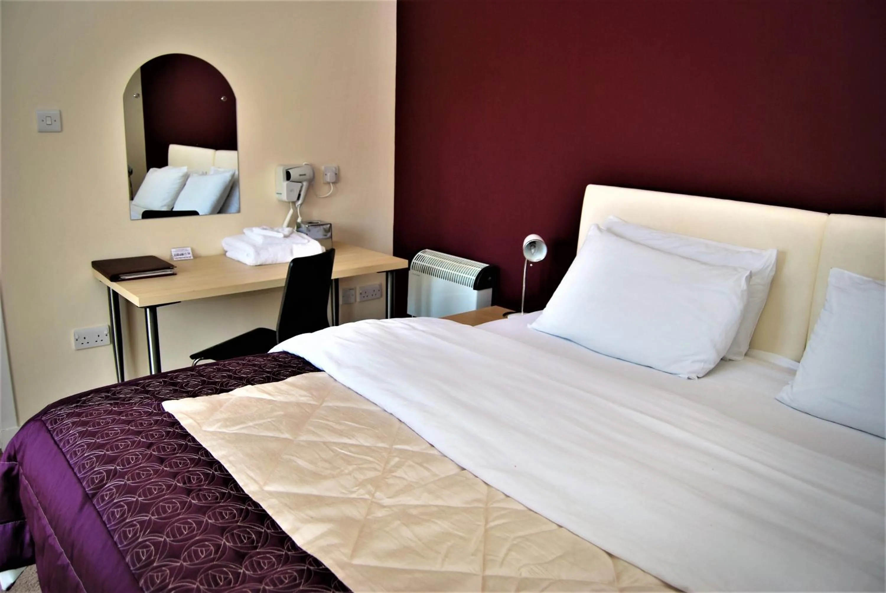 Bedroom, Bed in The Old Schoolhouse Hotel