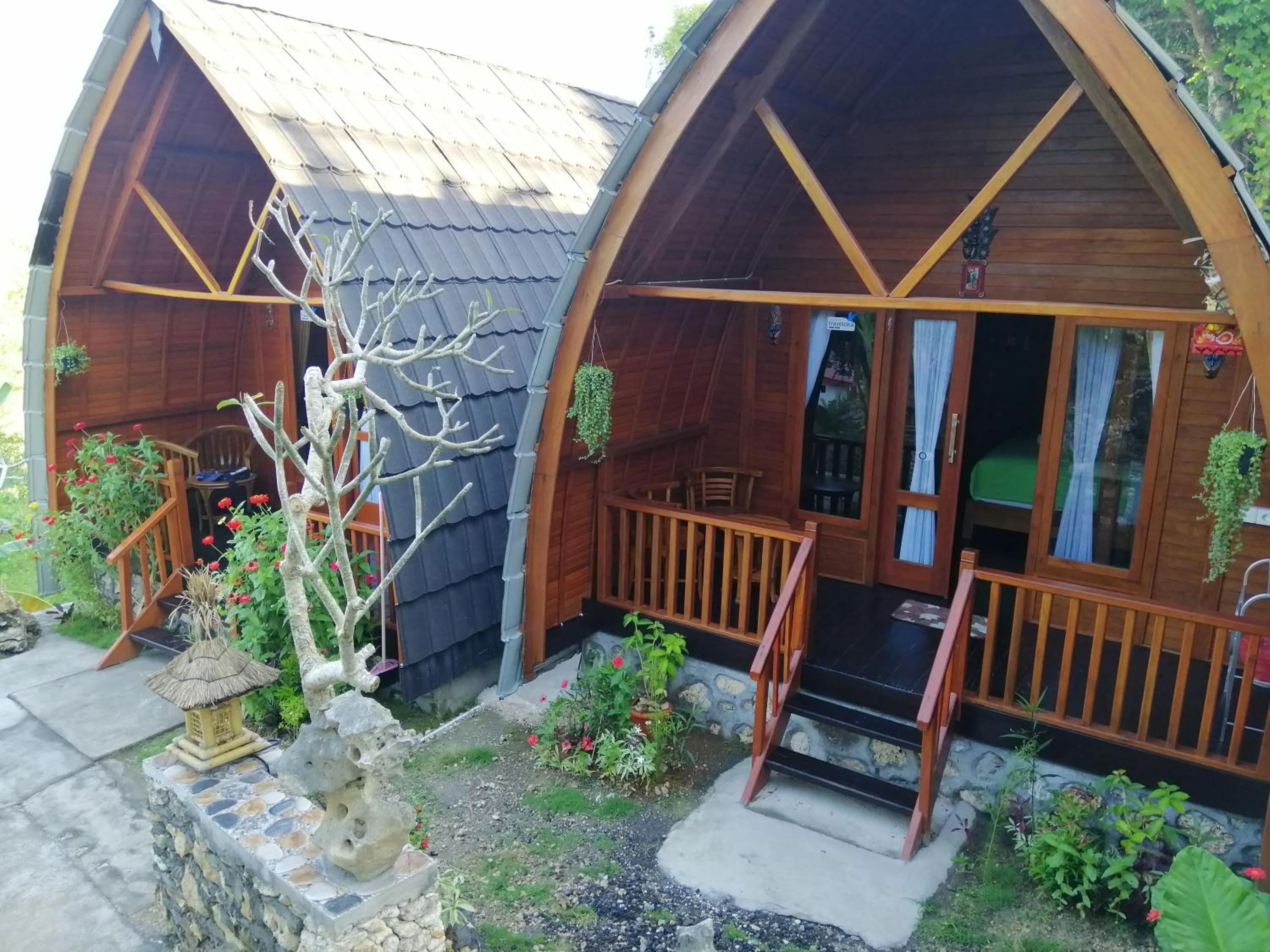 Facade/entrance in Ginanthi Cottage