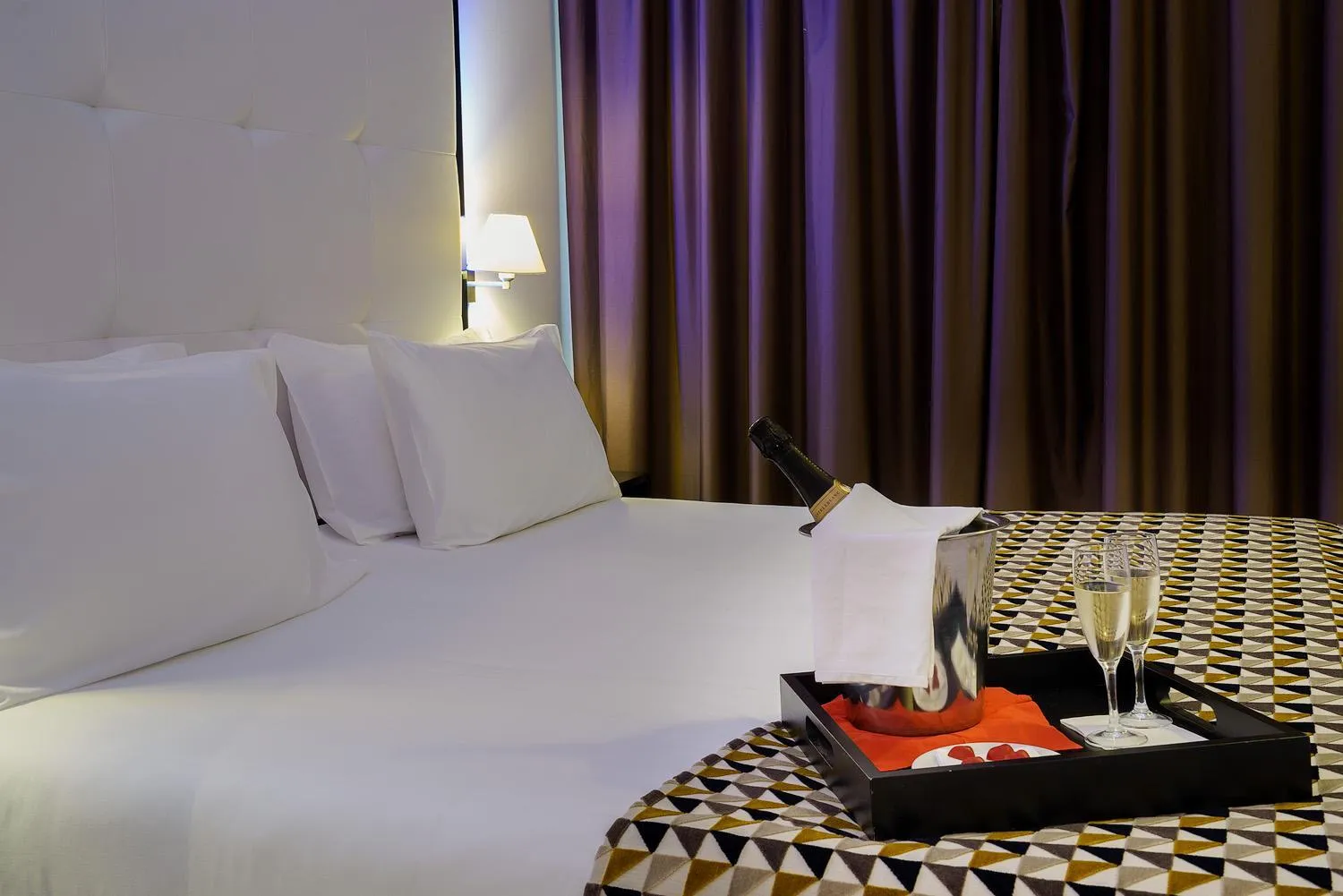 Bed in Exe Málaga Museos