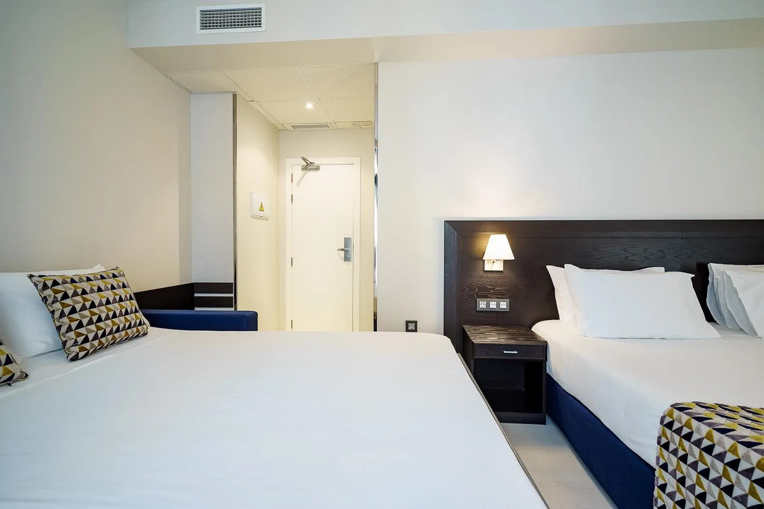 Bed in Exe Málaga Museos