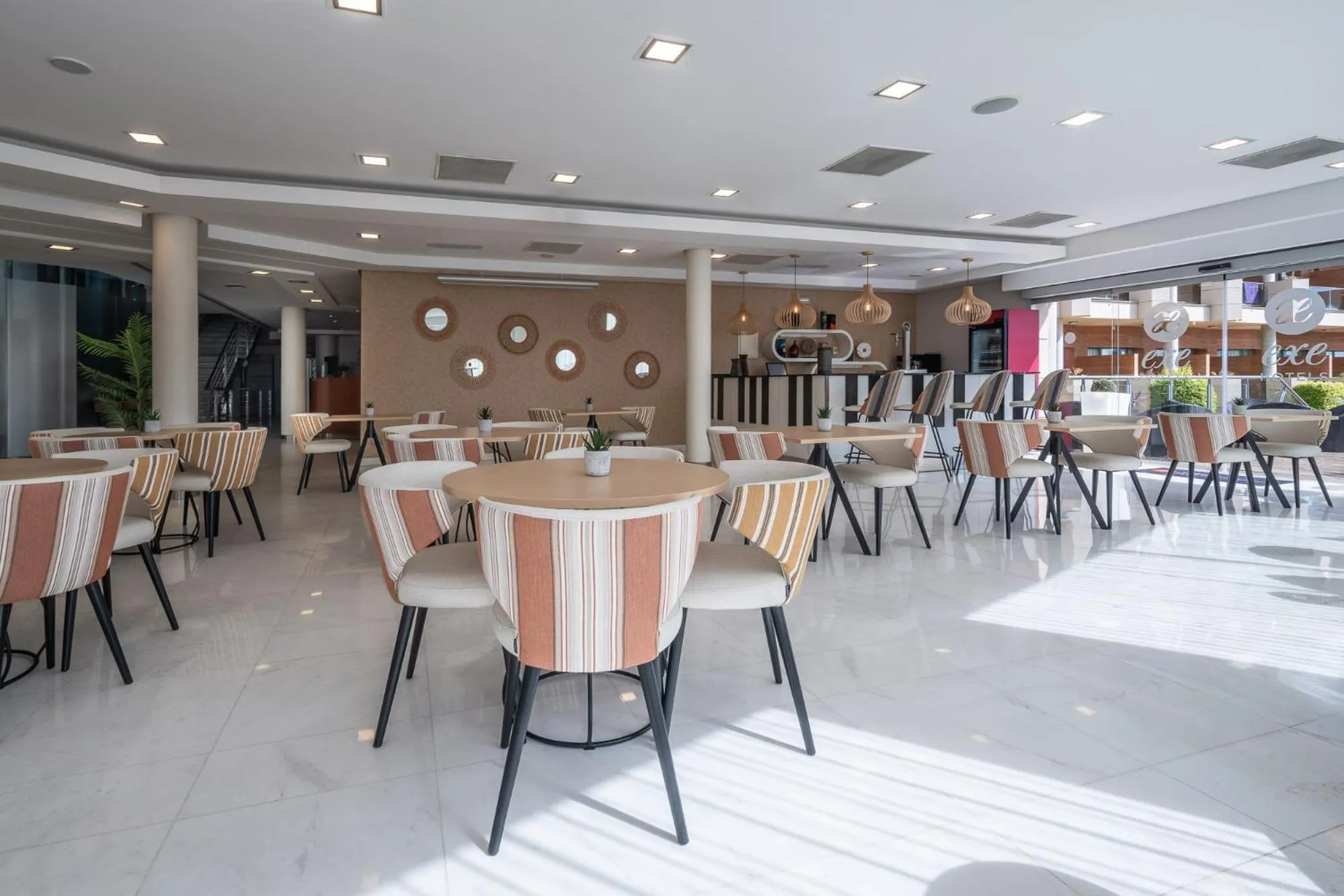 Lounge or bar in Exe Estepona Thalasso & Spa- Adults Only