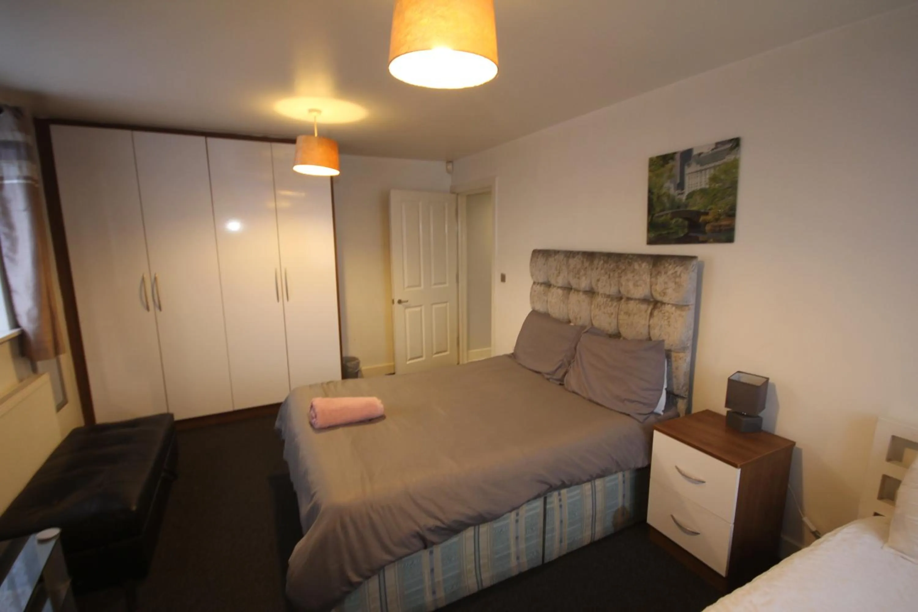 Bedroom, Bed in Holden Court Apartment - Apt 1