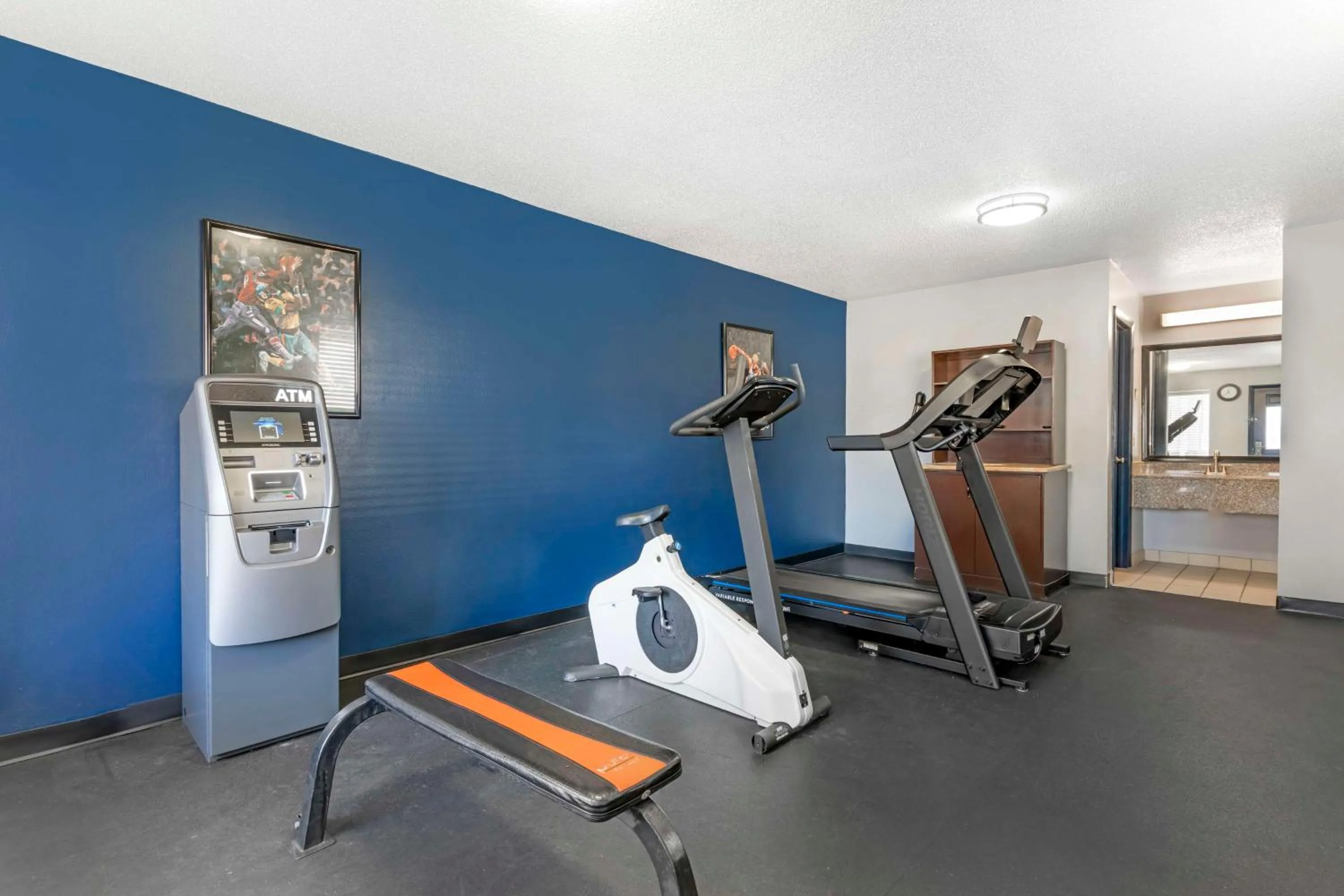 Fitness centre/facilities in Best Western Royal Inn