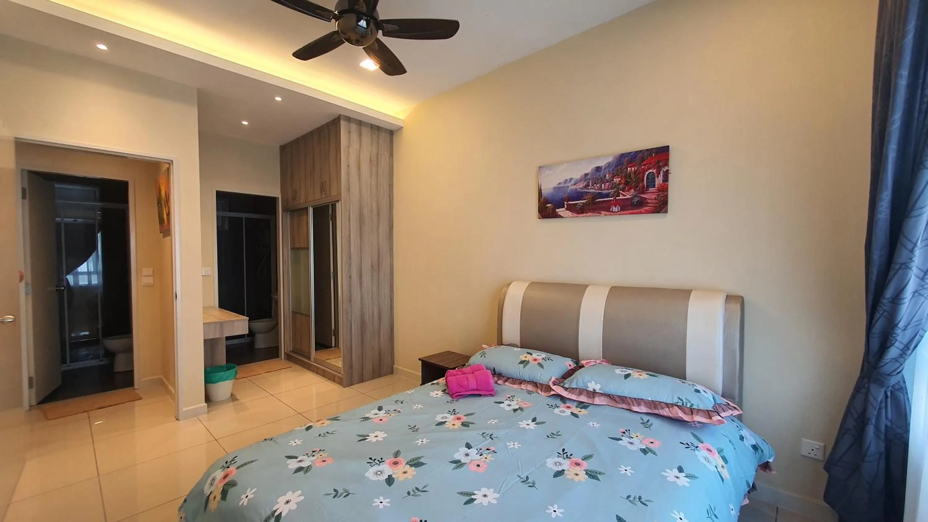 Bedroom, Bed in Southville Stay @ Savanna Executive Suite