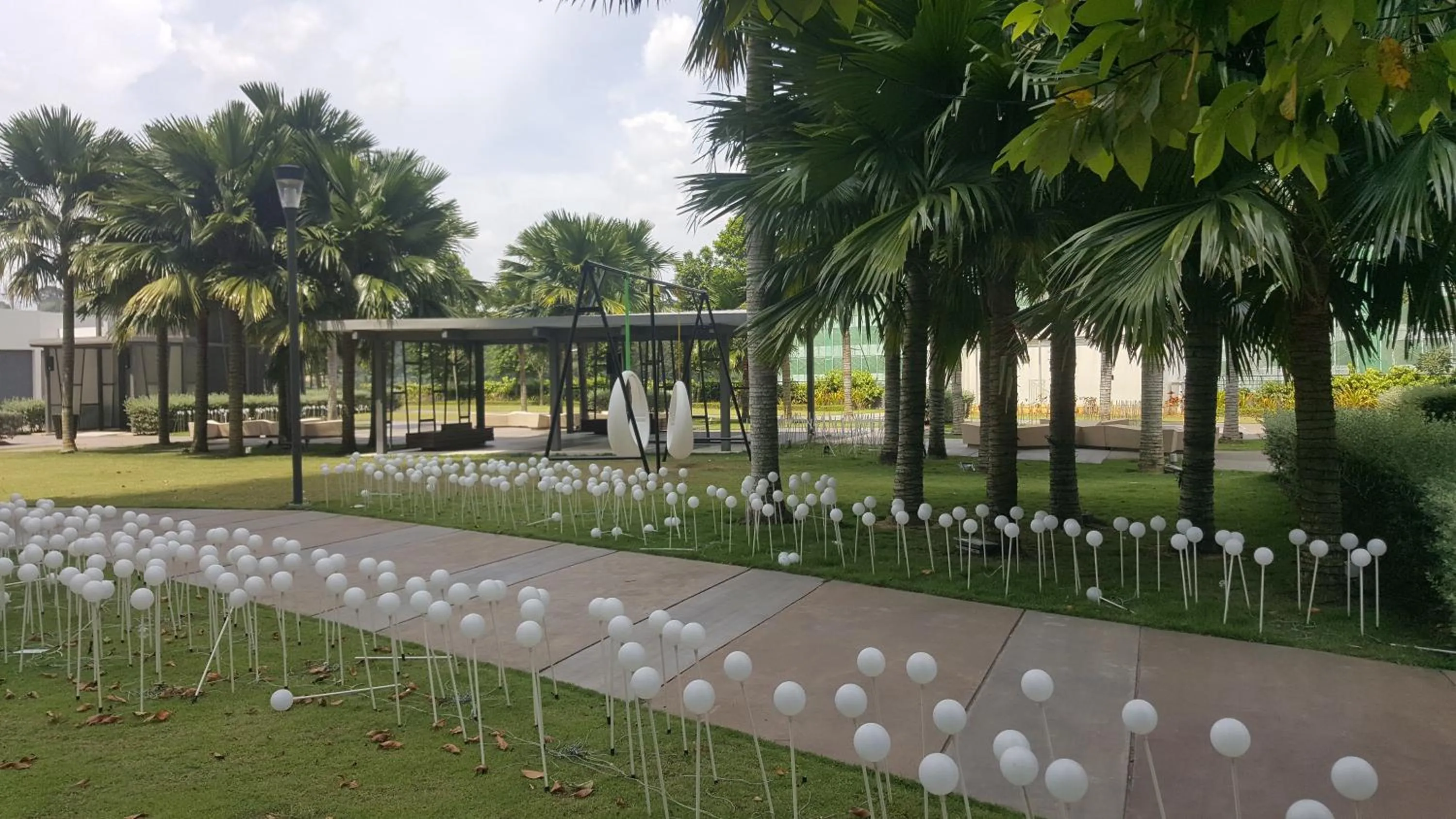 Garden in Southville Stay @ Savanna Executive Suite