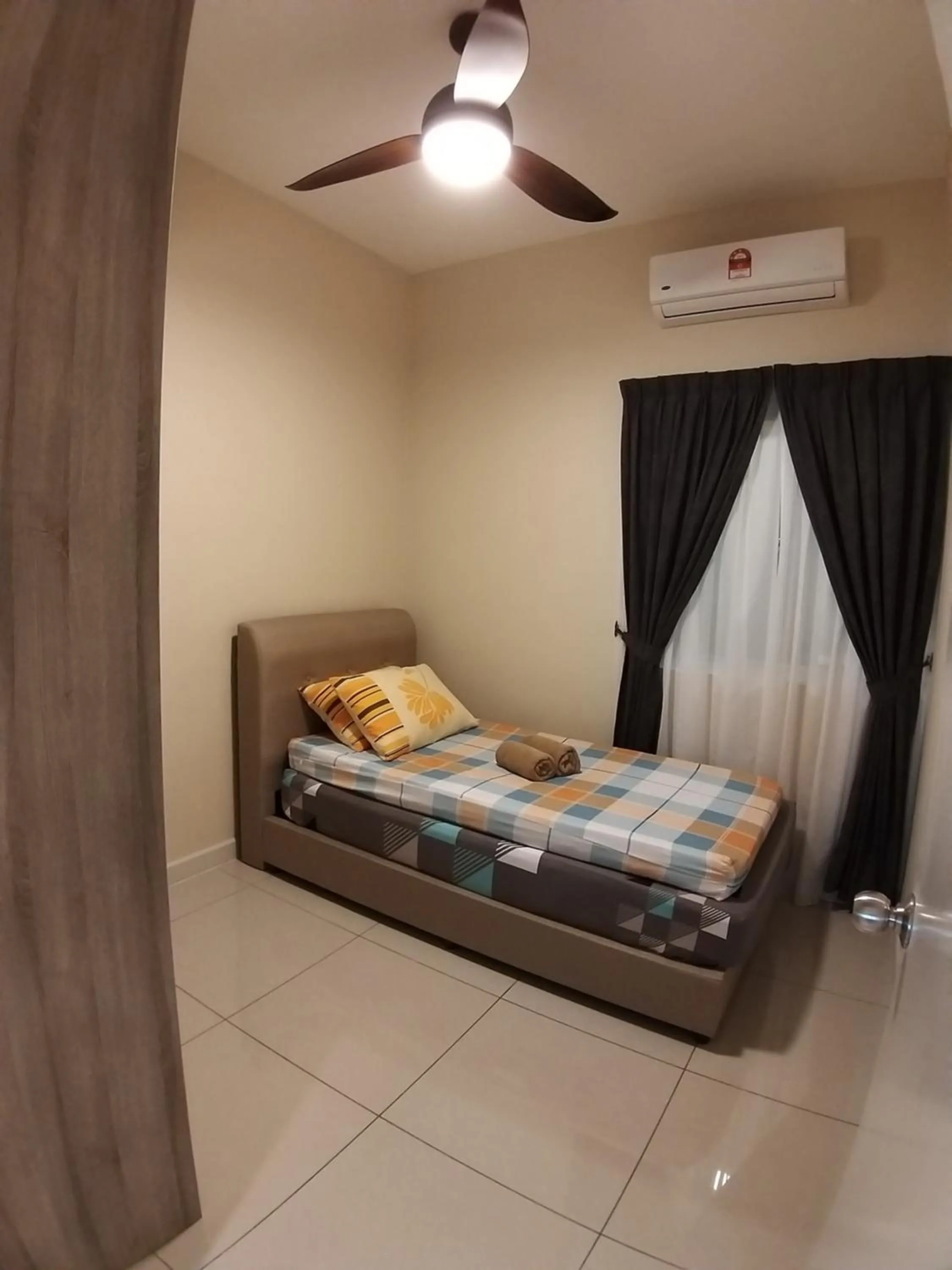 Bedroom, Bed in Southville Stay @ Savanna Executive Suite