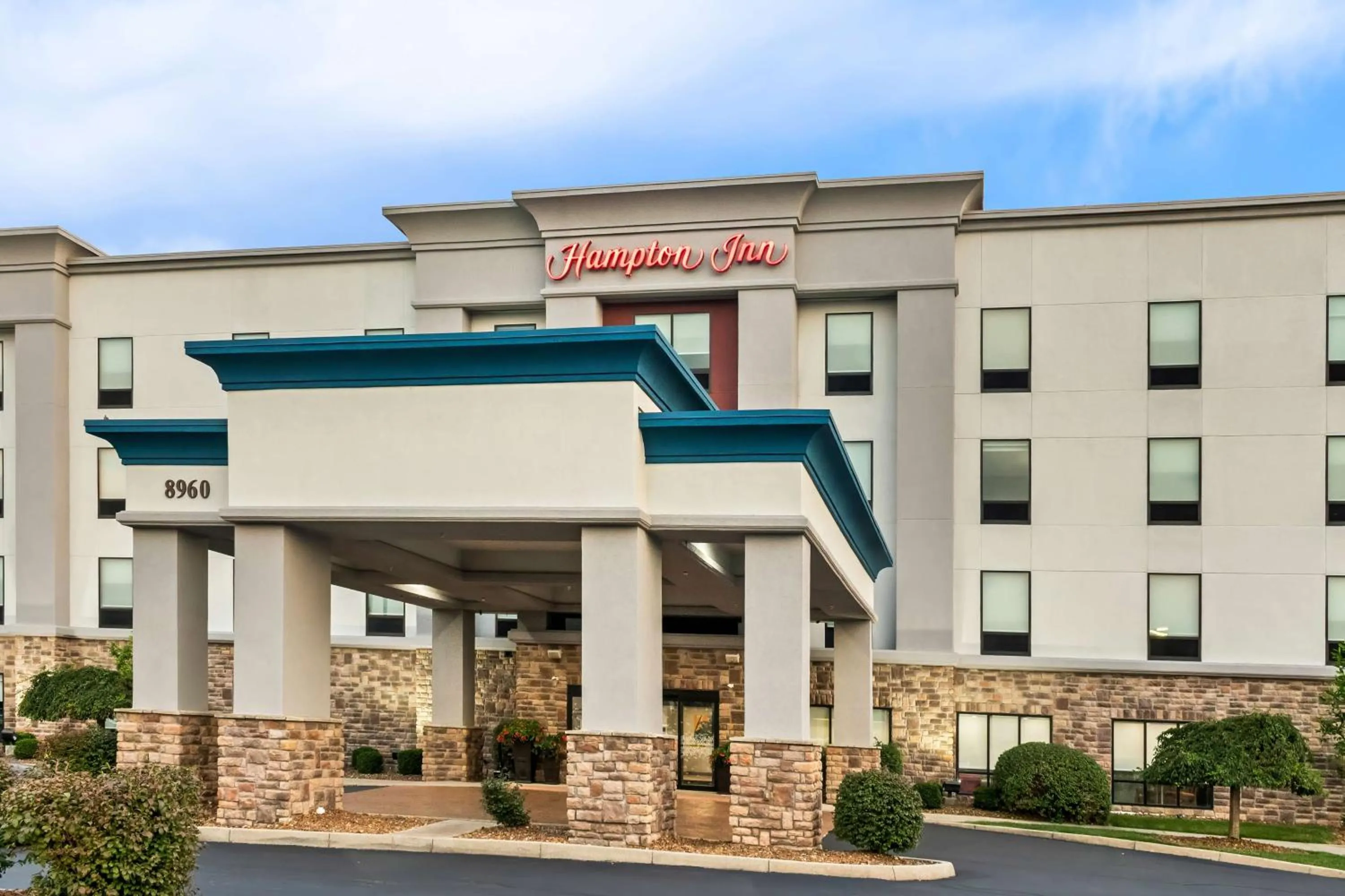 Property building in Hampton Inn by Hilton Dayton South