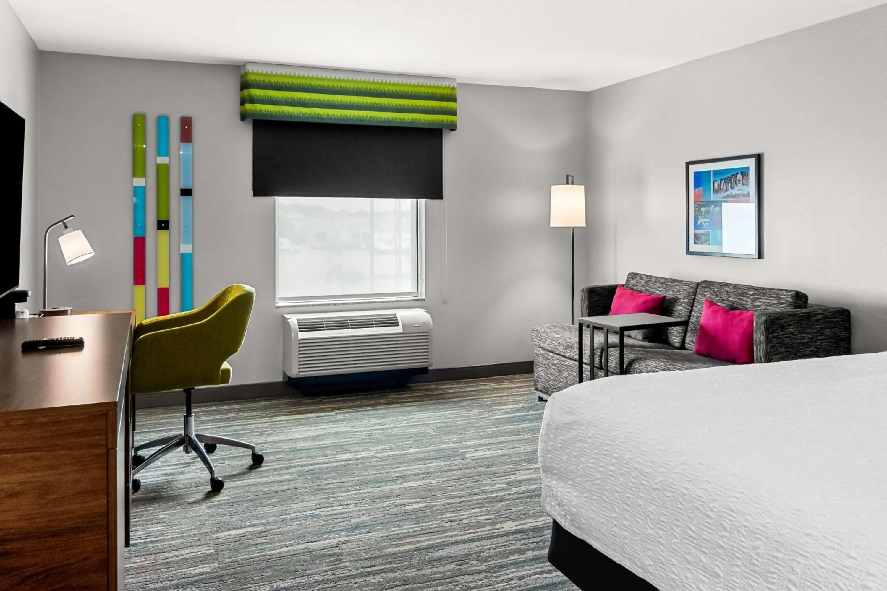 Bed in Hampton Inn by Hilton Dayton South