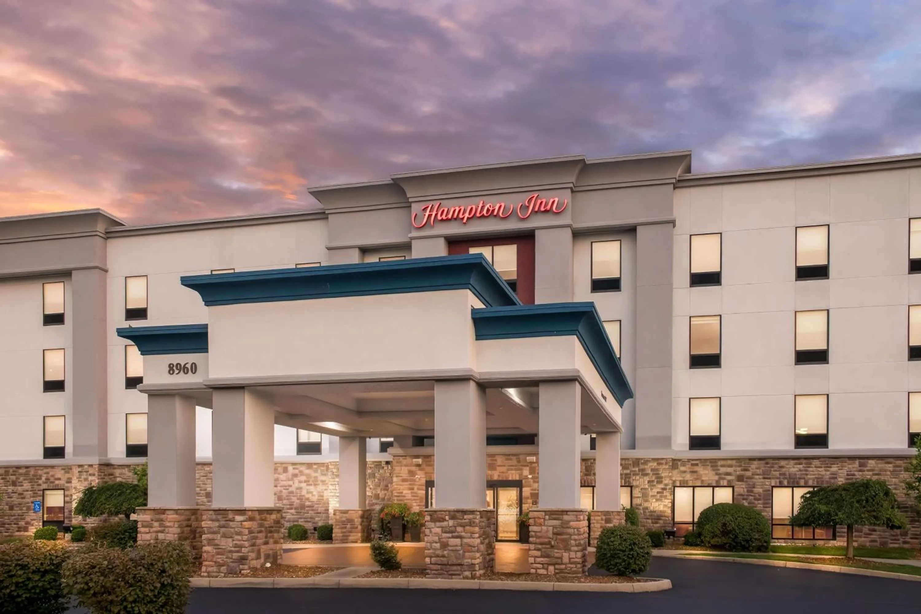 Property building in Hampton Inn by Hilton Dayton South