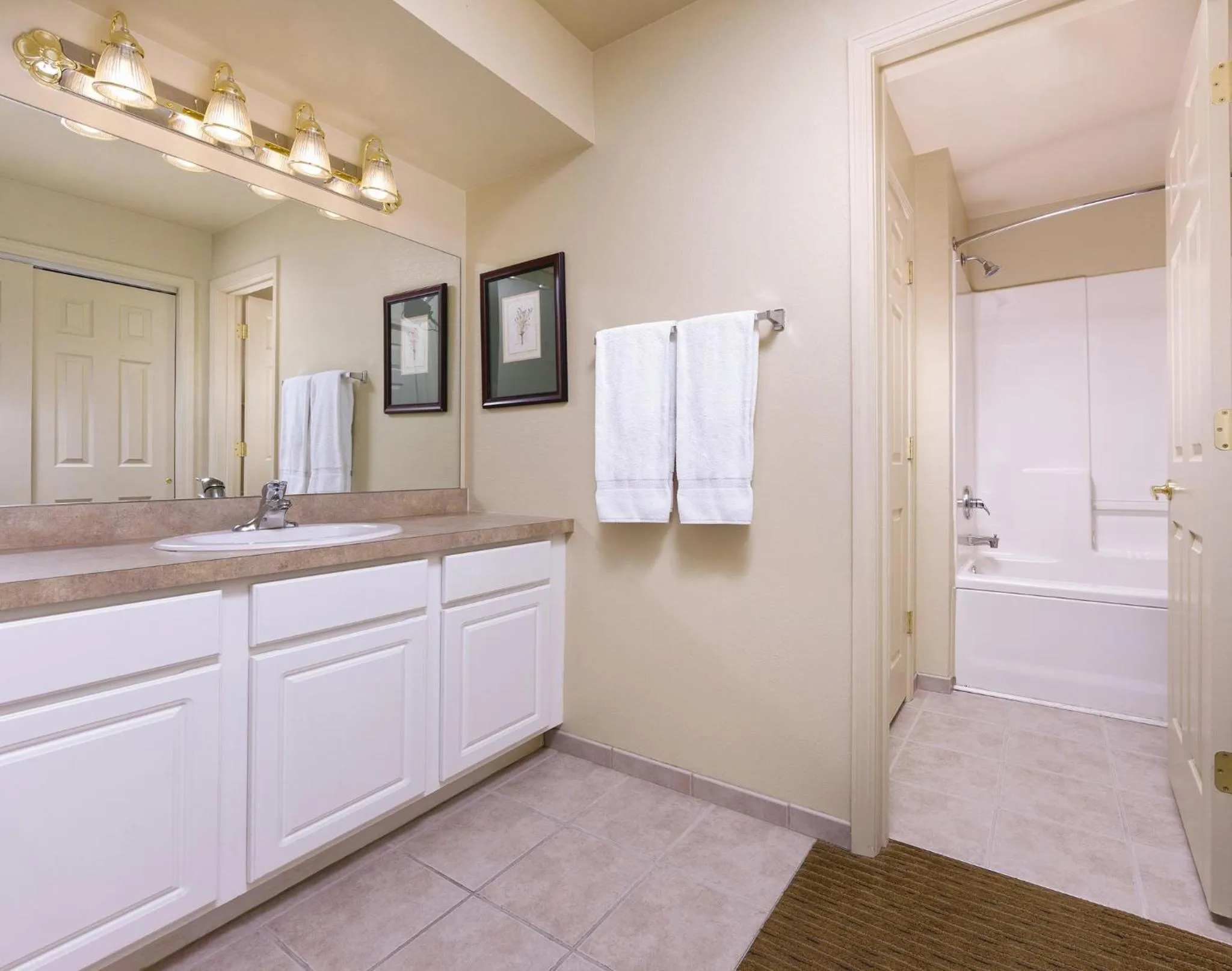 Bathroom in WorldMark Branson