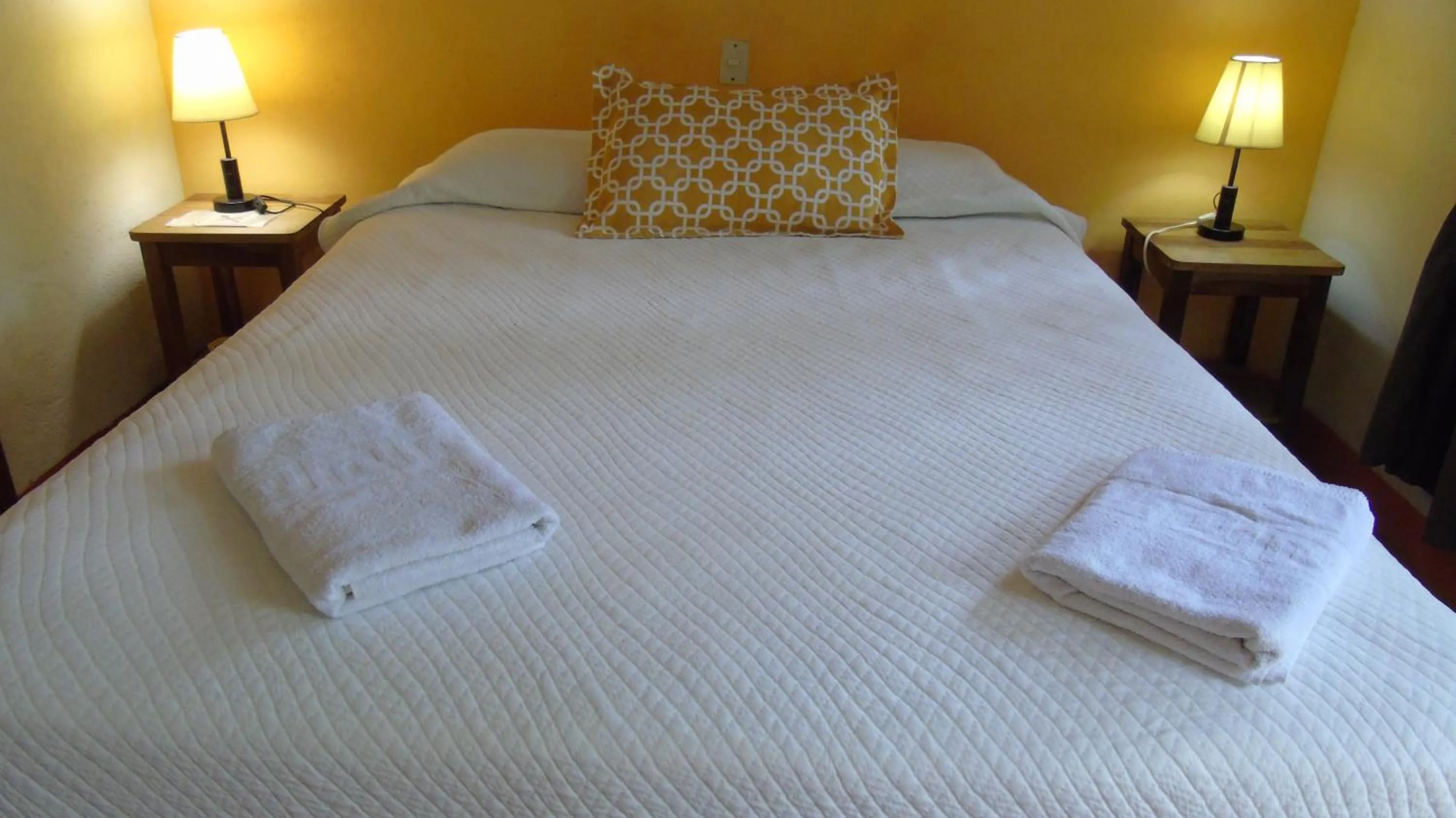 Bed in Hotel Casa Barcelona