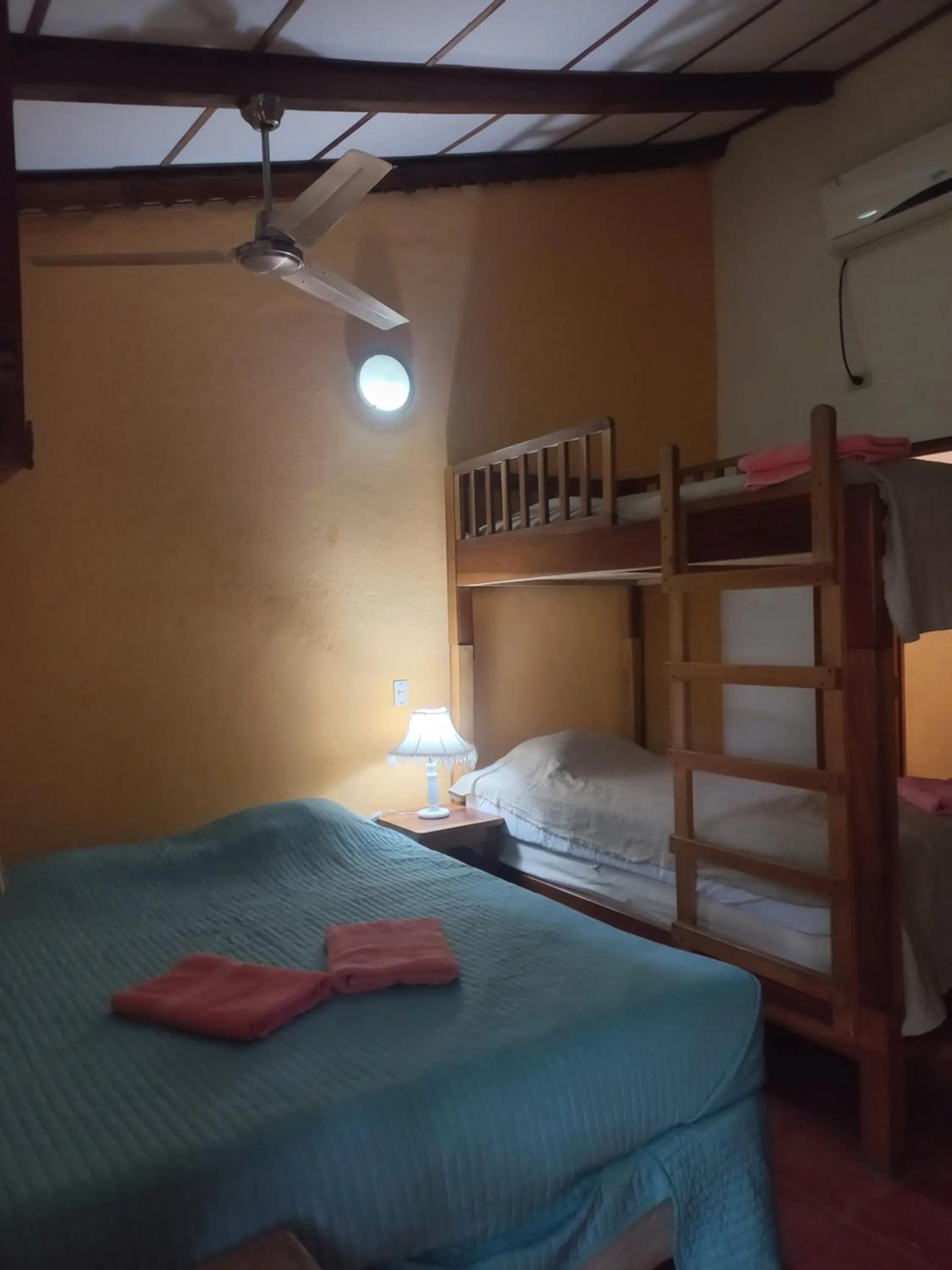 Bed in Hotel Casa Barcelona