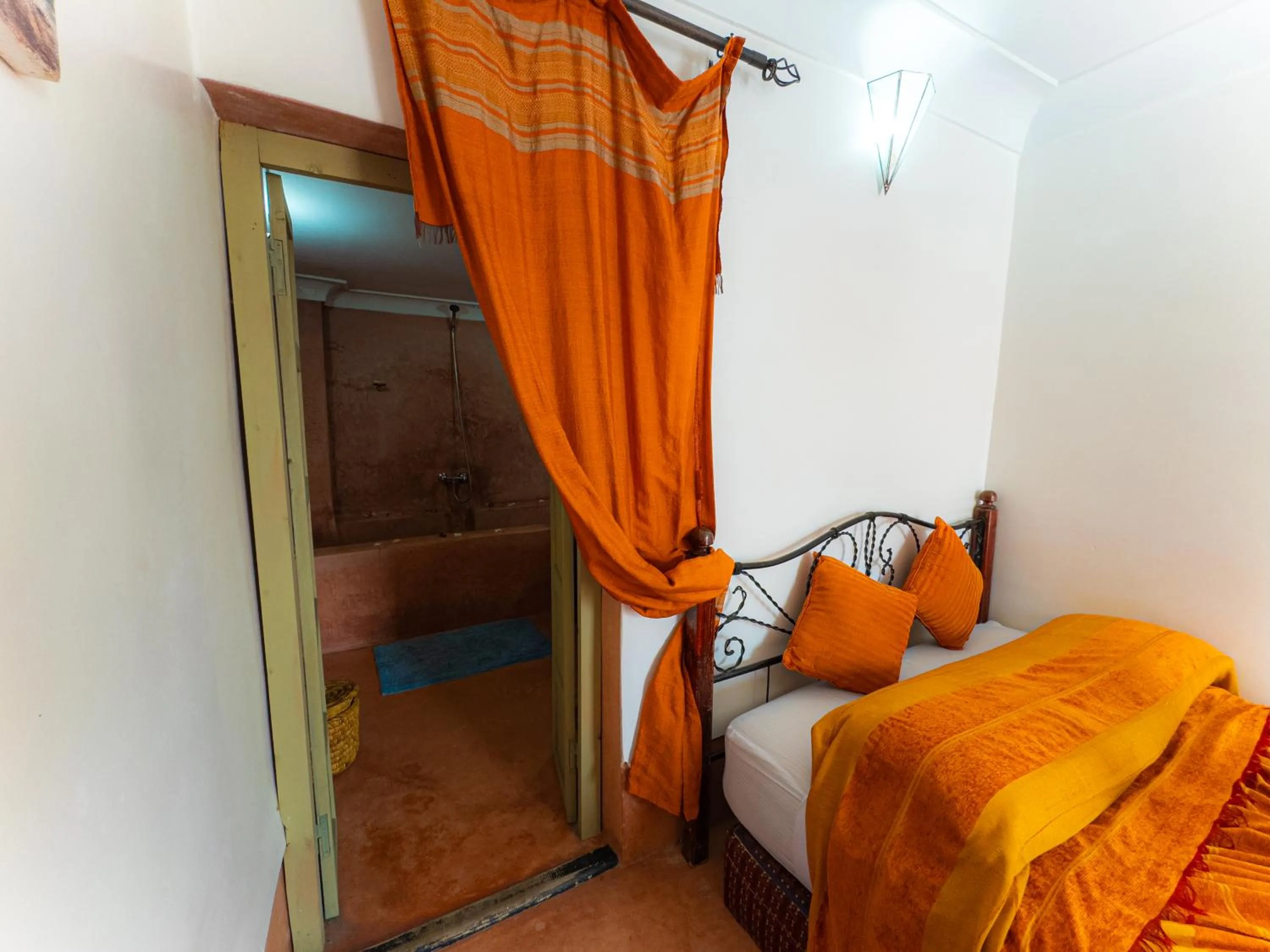Bed in Riad Minorisa