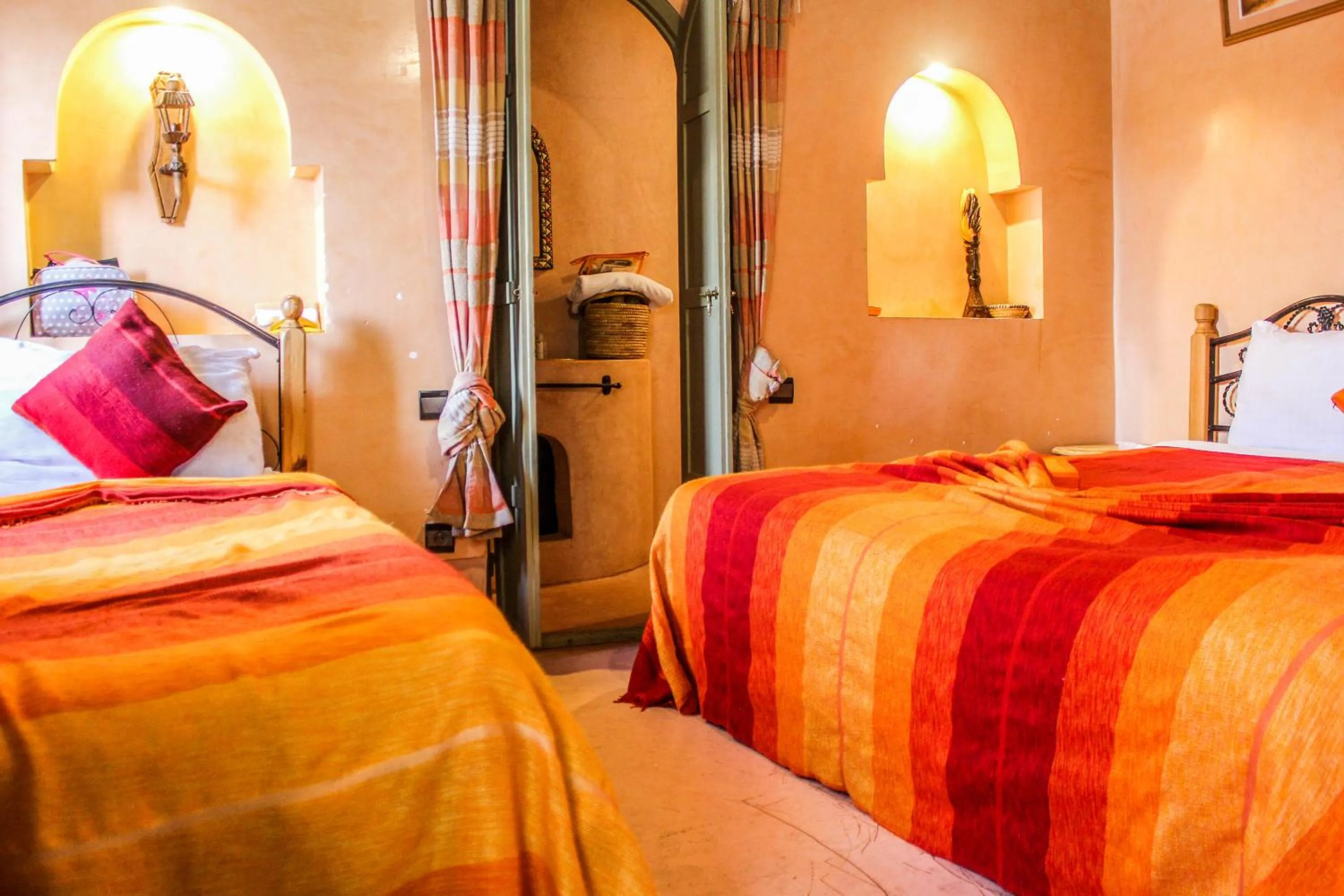 Bed in Riad Minorisa