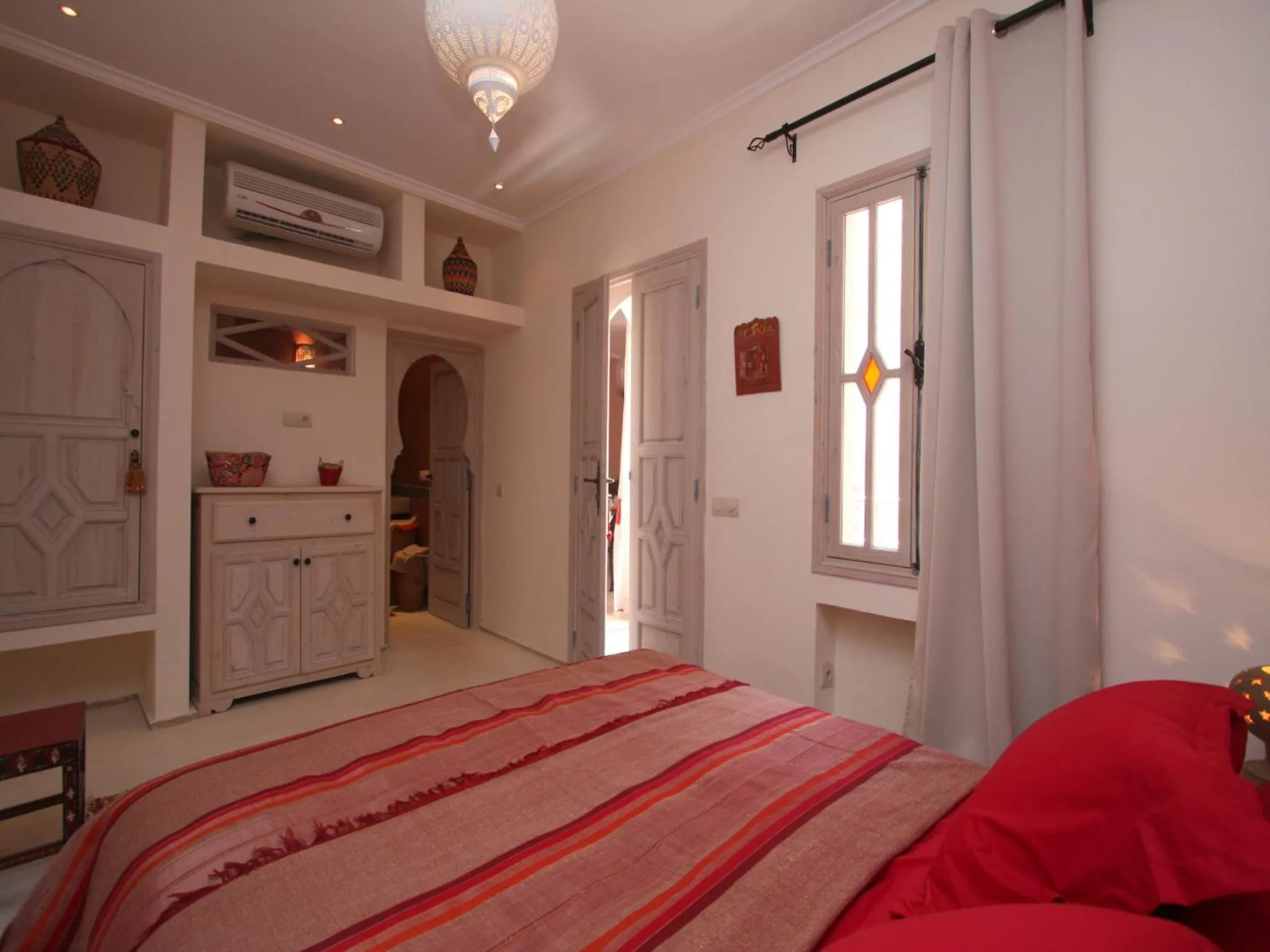 Bed in Riad Tahani