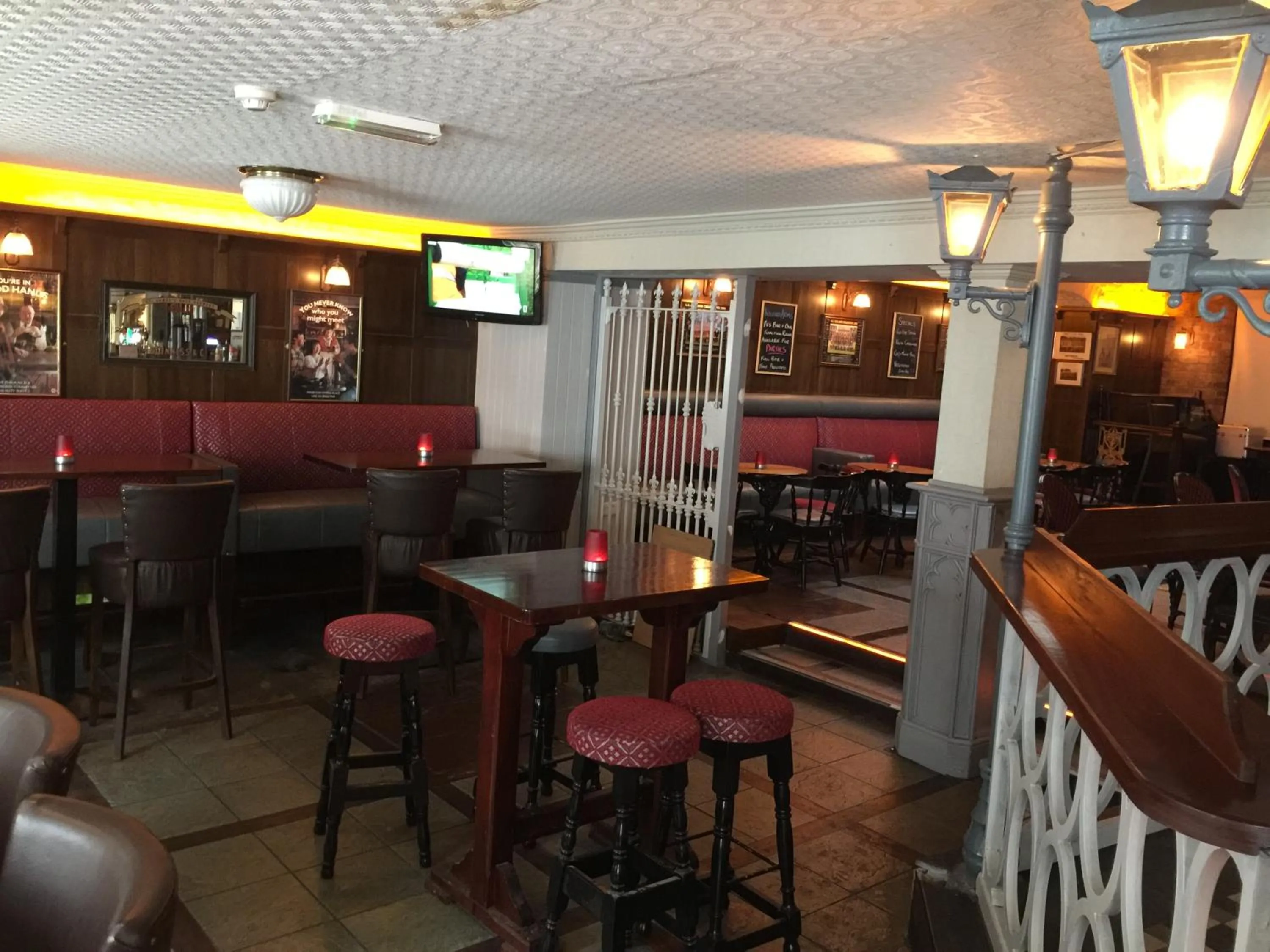 Lounge or bar in Kilford Arms
