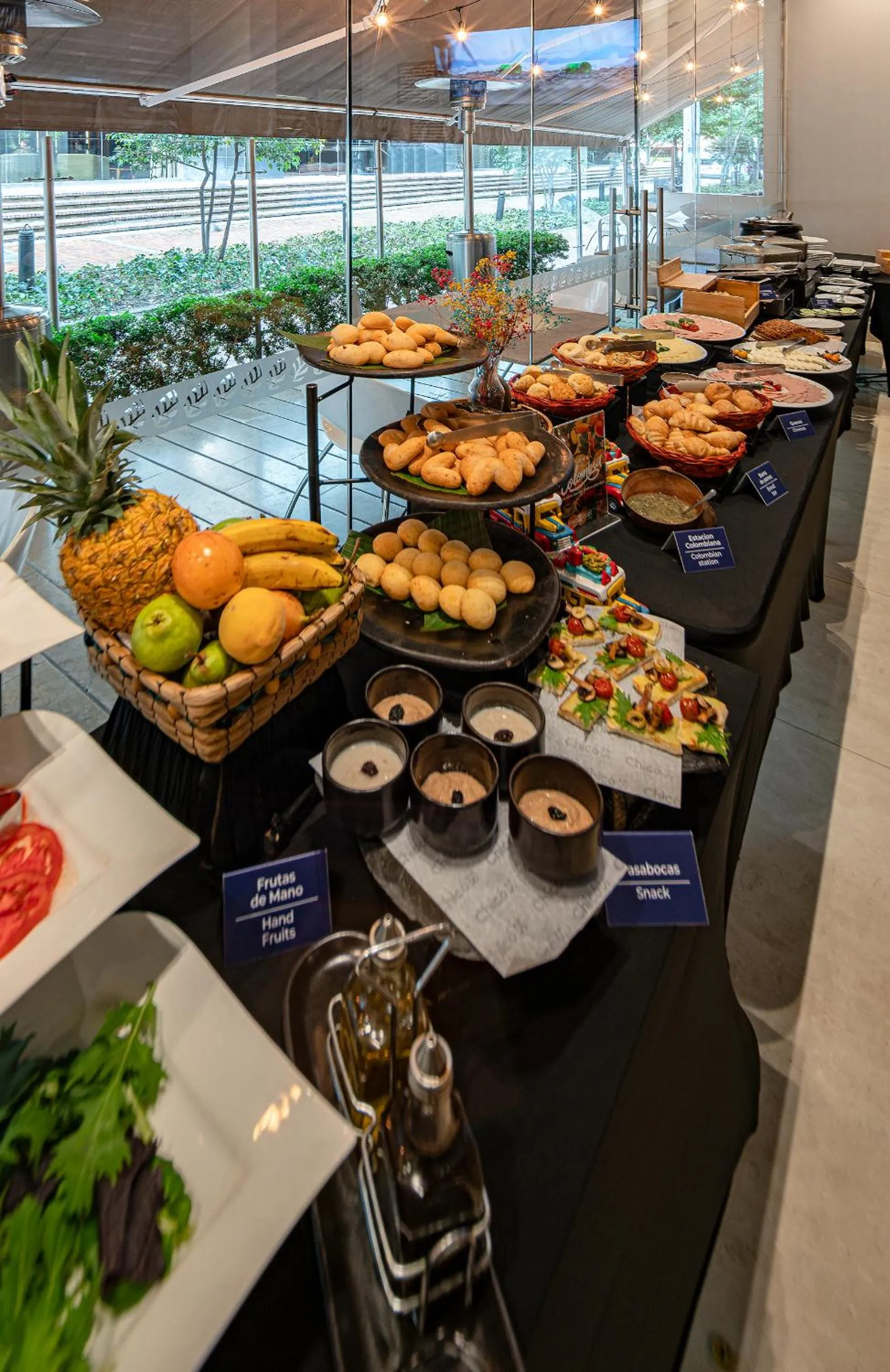 Buffet breakfast in Hotel Chico 97 By OxoHotel