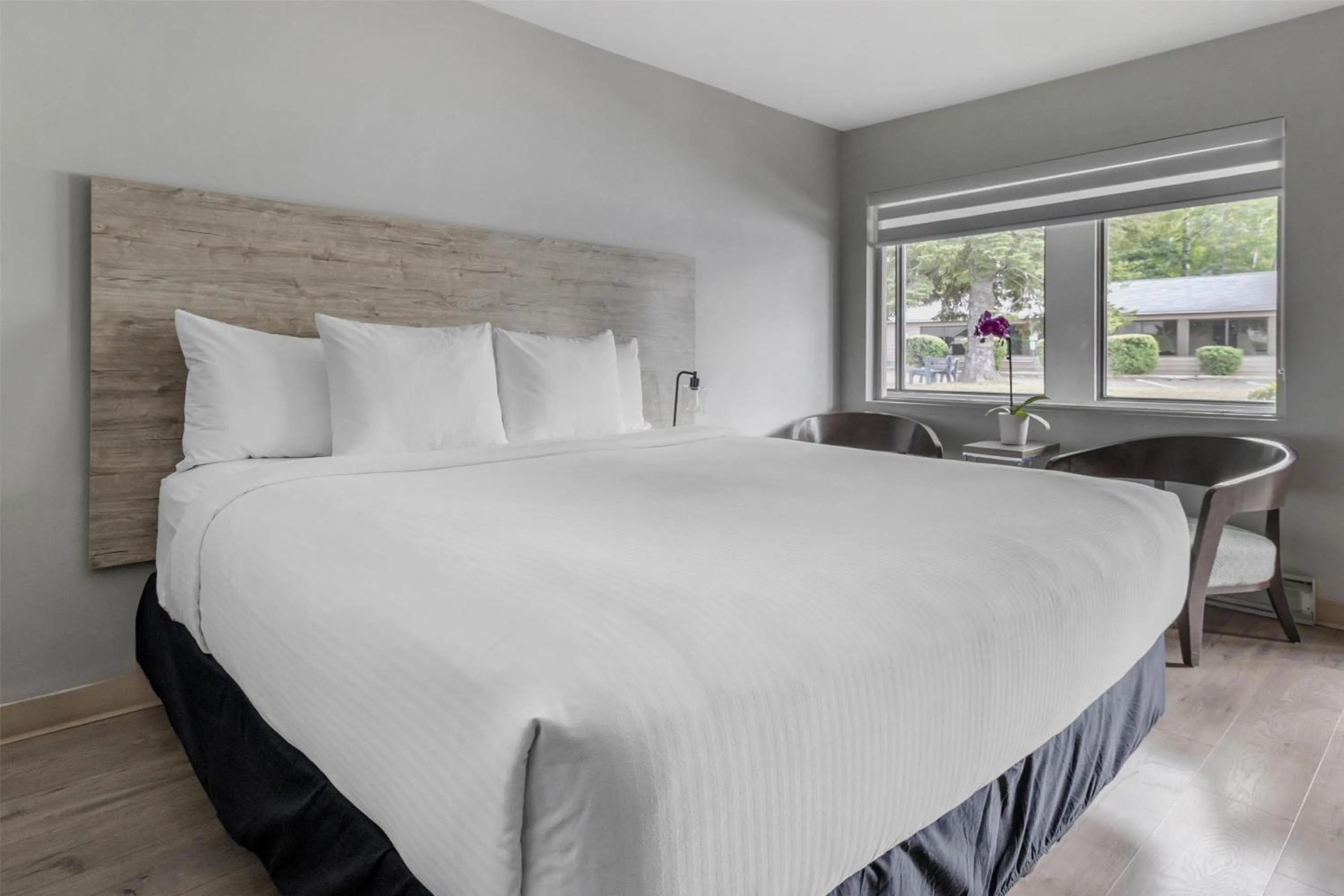 Bedroom in Dannys Suites, SureStay Collection by Best Western