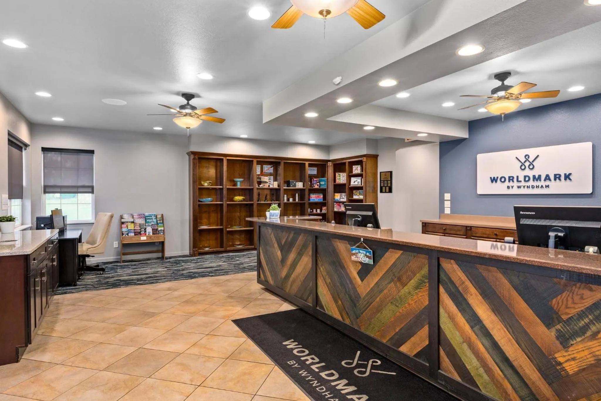 Lobby or reception in WorldMark Lake of the Ozarks