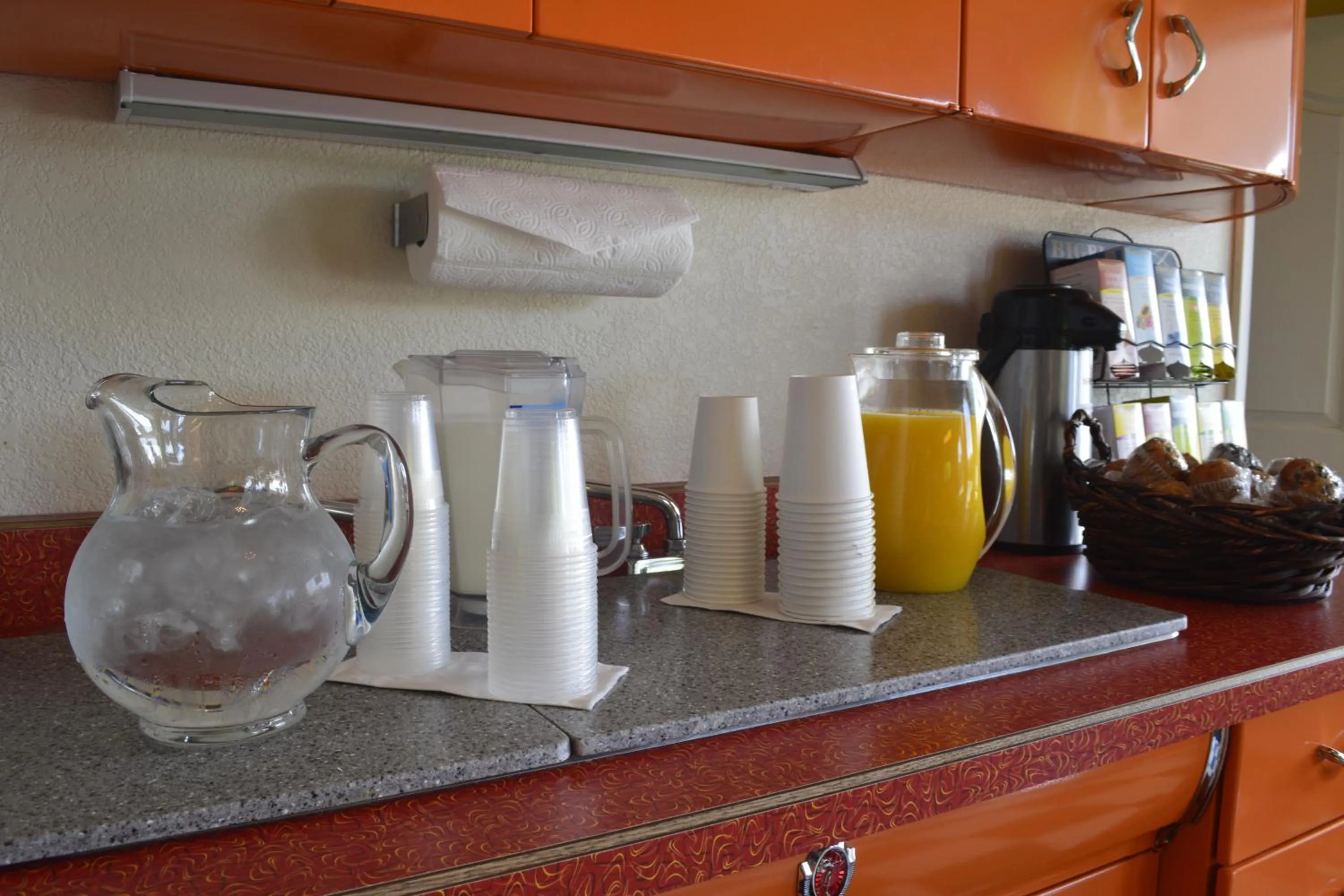 Breakfast in Retro Inn at Mesa Verde