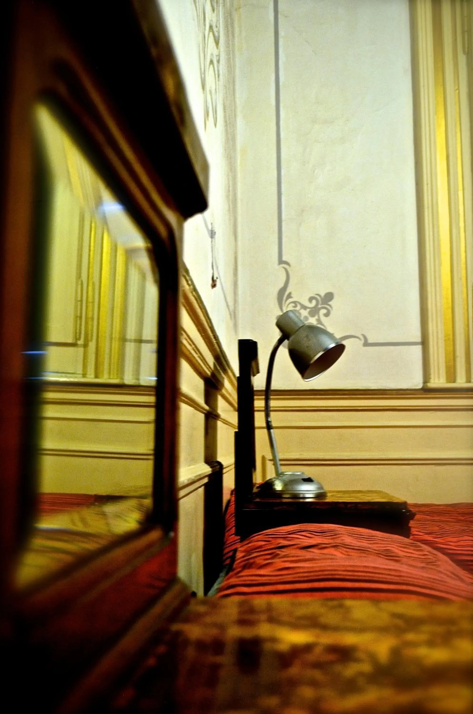 Toilet, Bed in Art Factory San Telmo