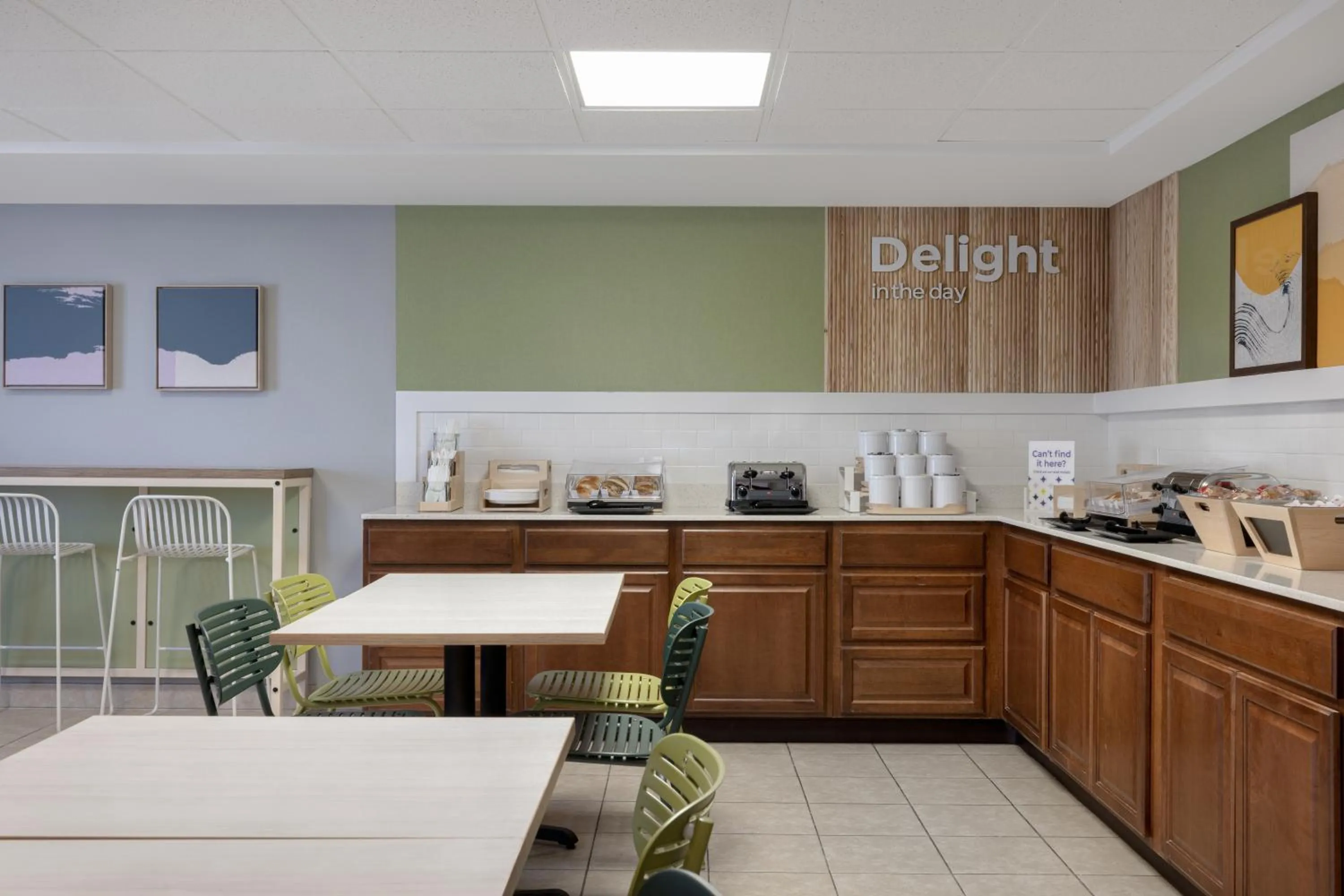 Continental breakfast in Quality Inn Bentonville-Rogers