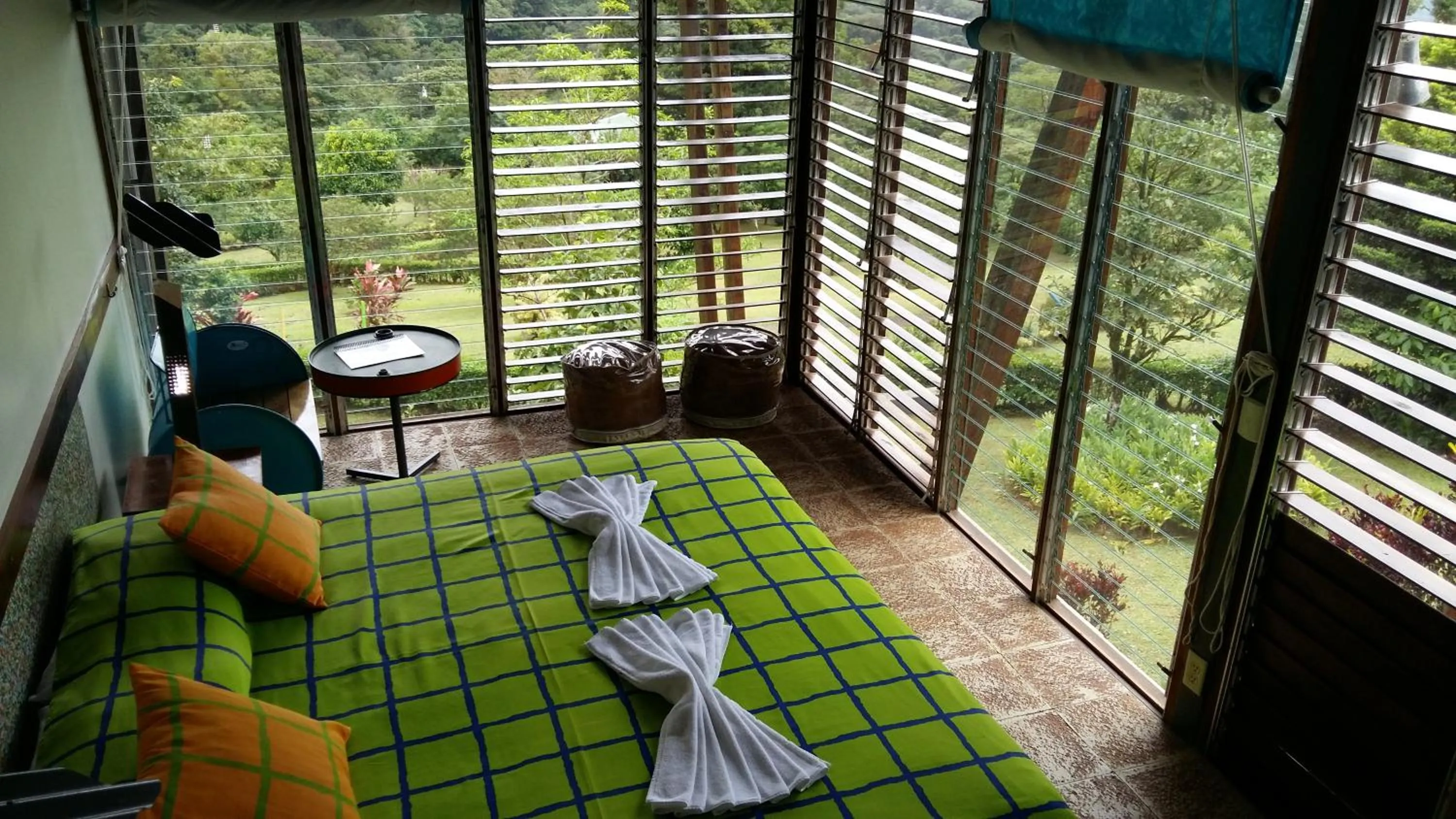 Day, Bed in Celeste Mountain Lodge