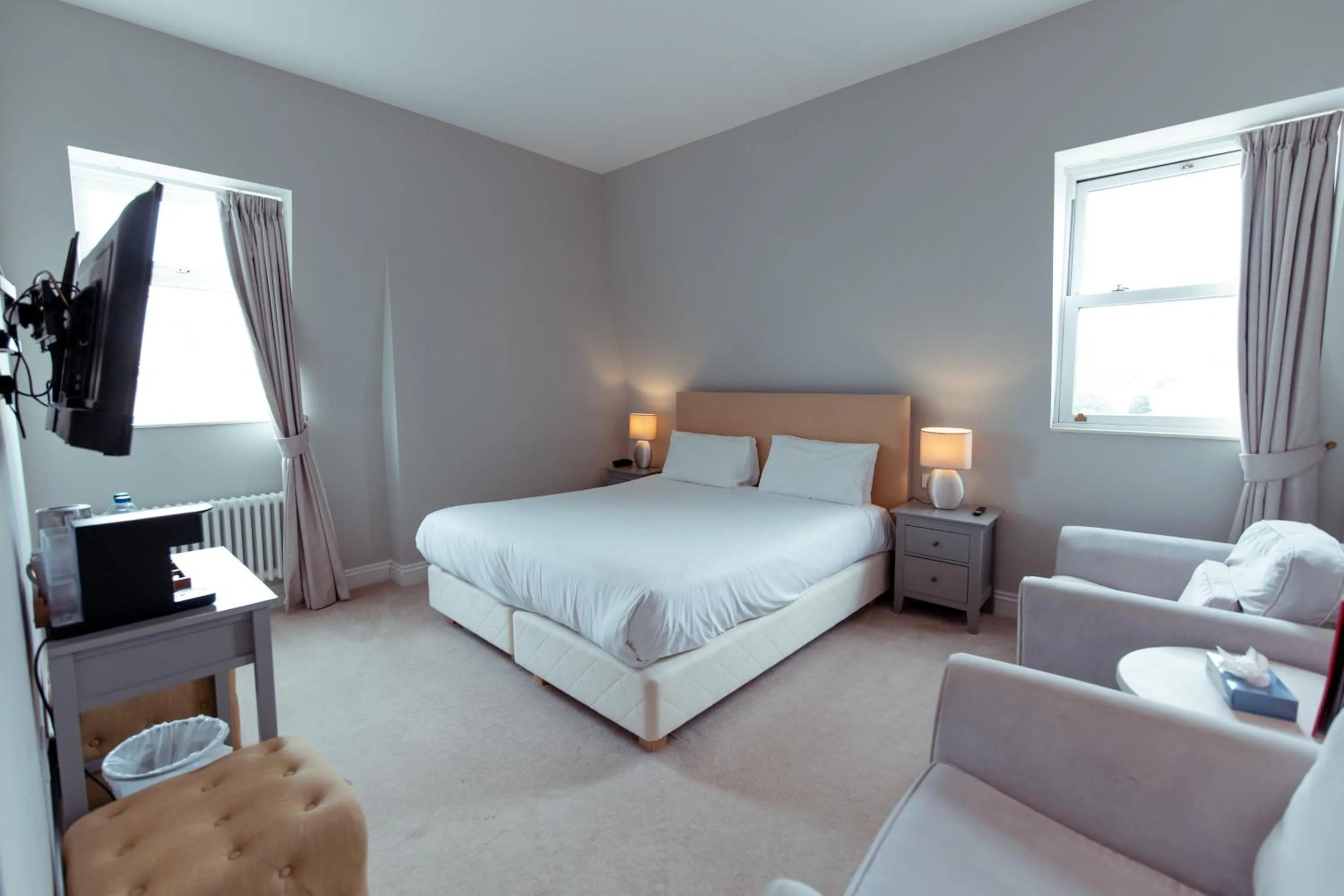 Bed in The Chatsworth Hotel