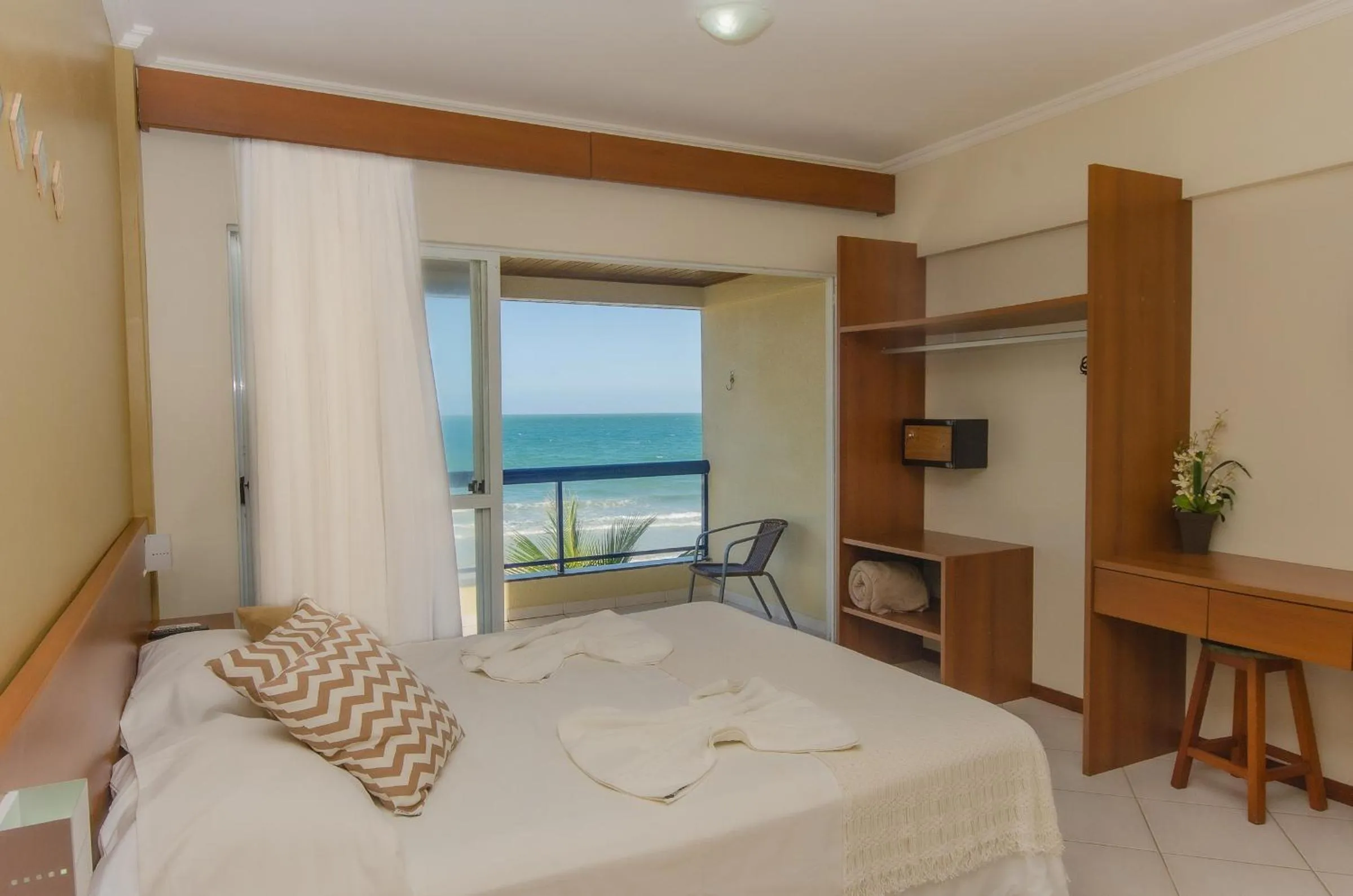 Sea view, Bed in Pousada Garatéia