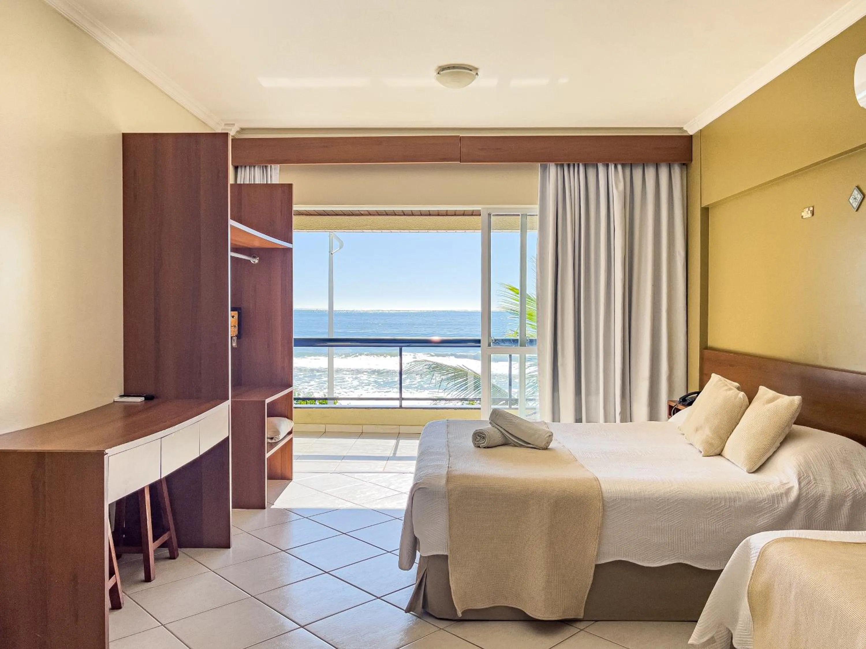 Sea view, Bed in Pousada Garatéia