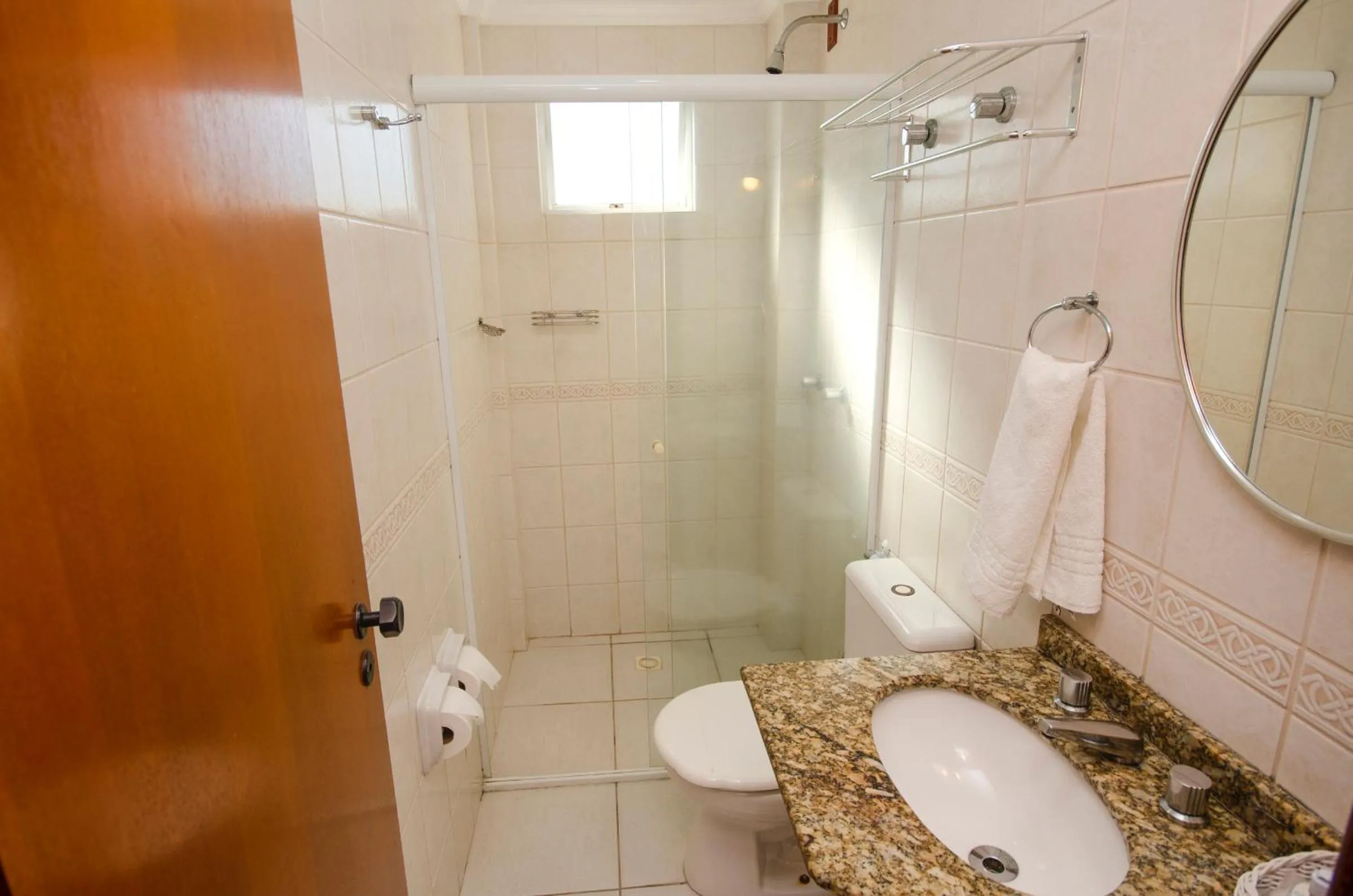 Bathroom in Pousada Garatéia