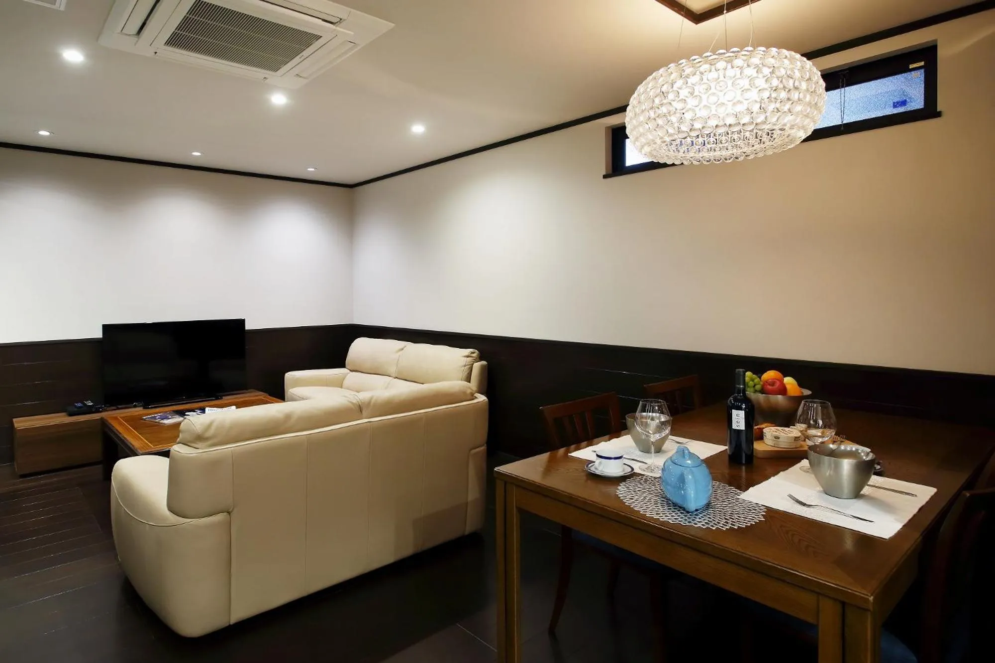 TV and multimedia in Kyoyado Usagi