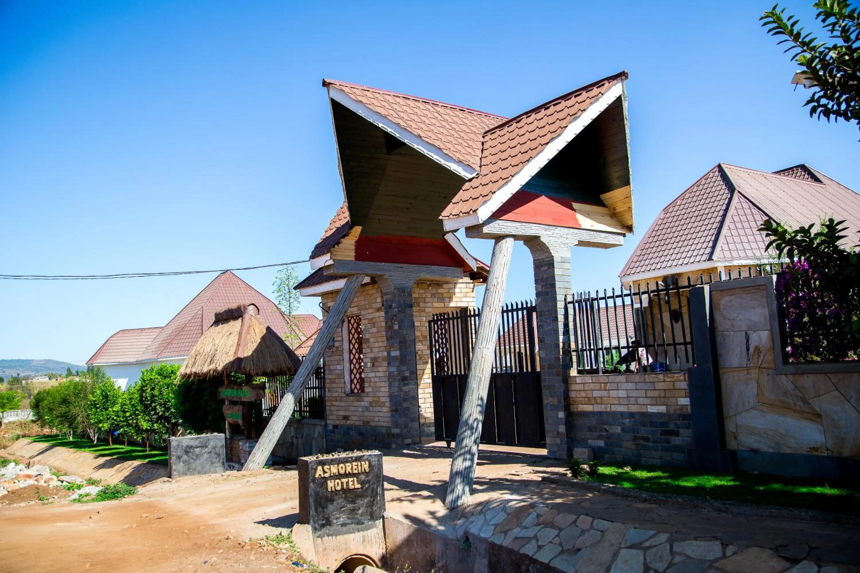 Facade/entrance in Asmorein Hotel