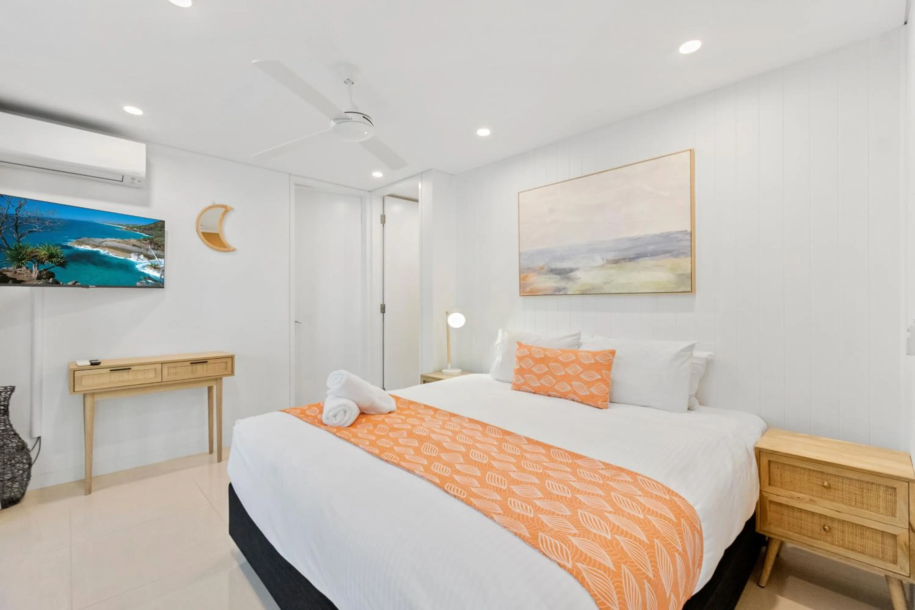 Bedroom, Bed in The Rise Noosa