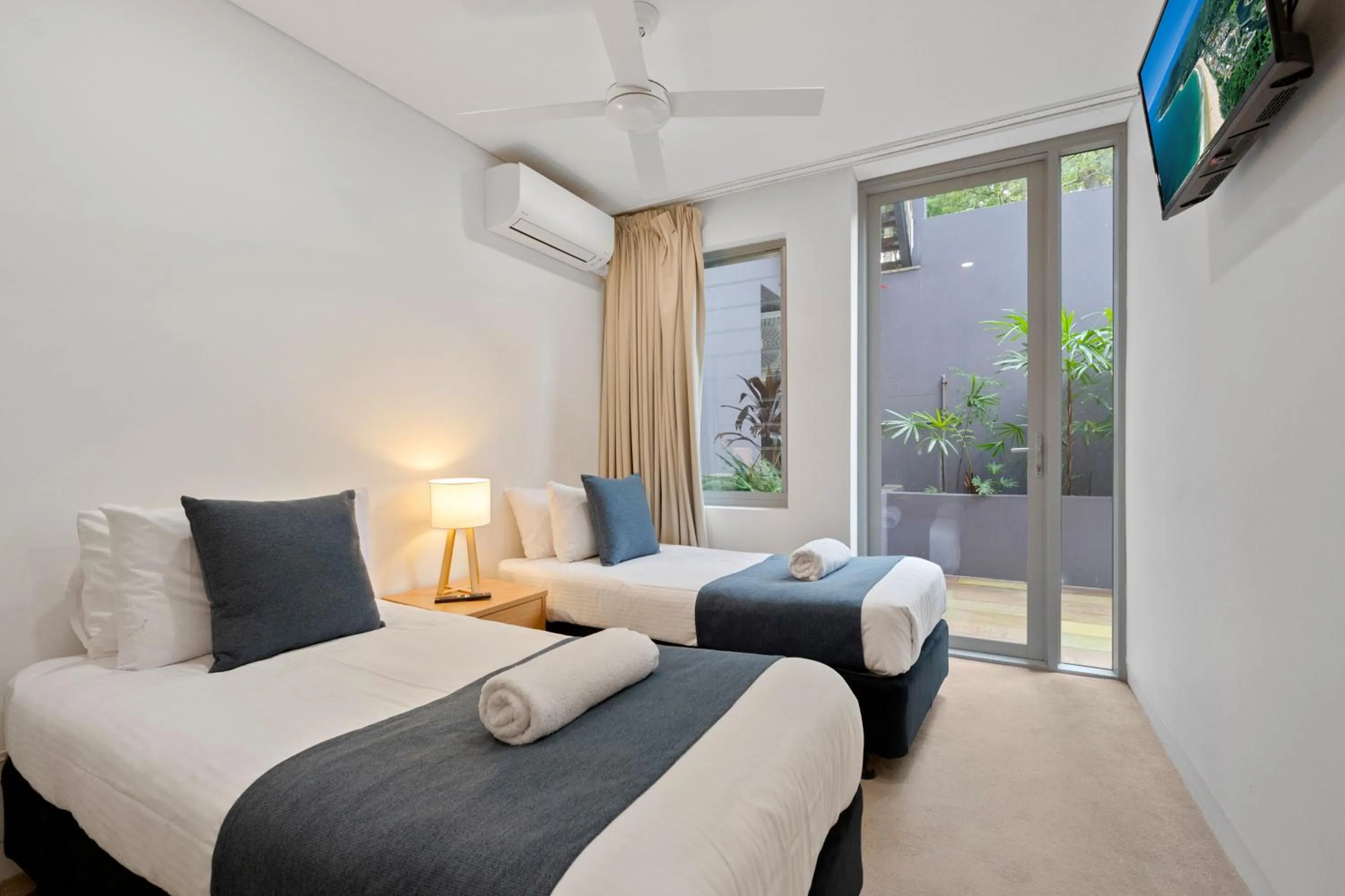 Bedroom, Bed in The Rise Noosa