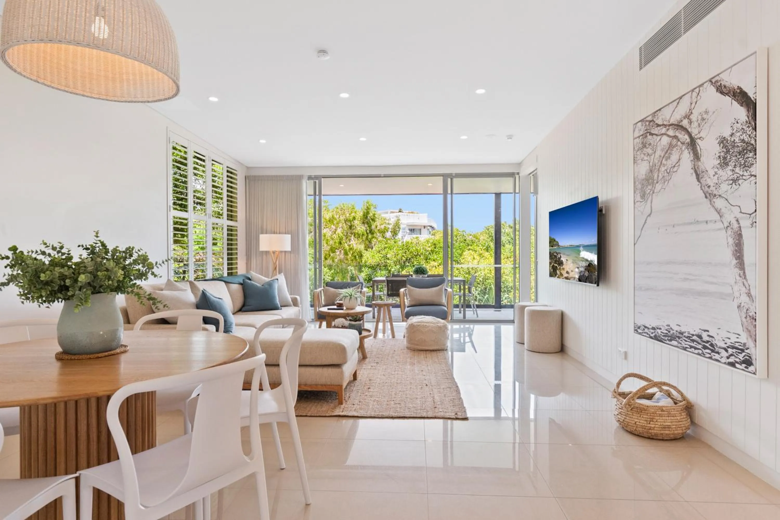 TV and multimedia in The Rise Noosa