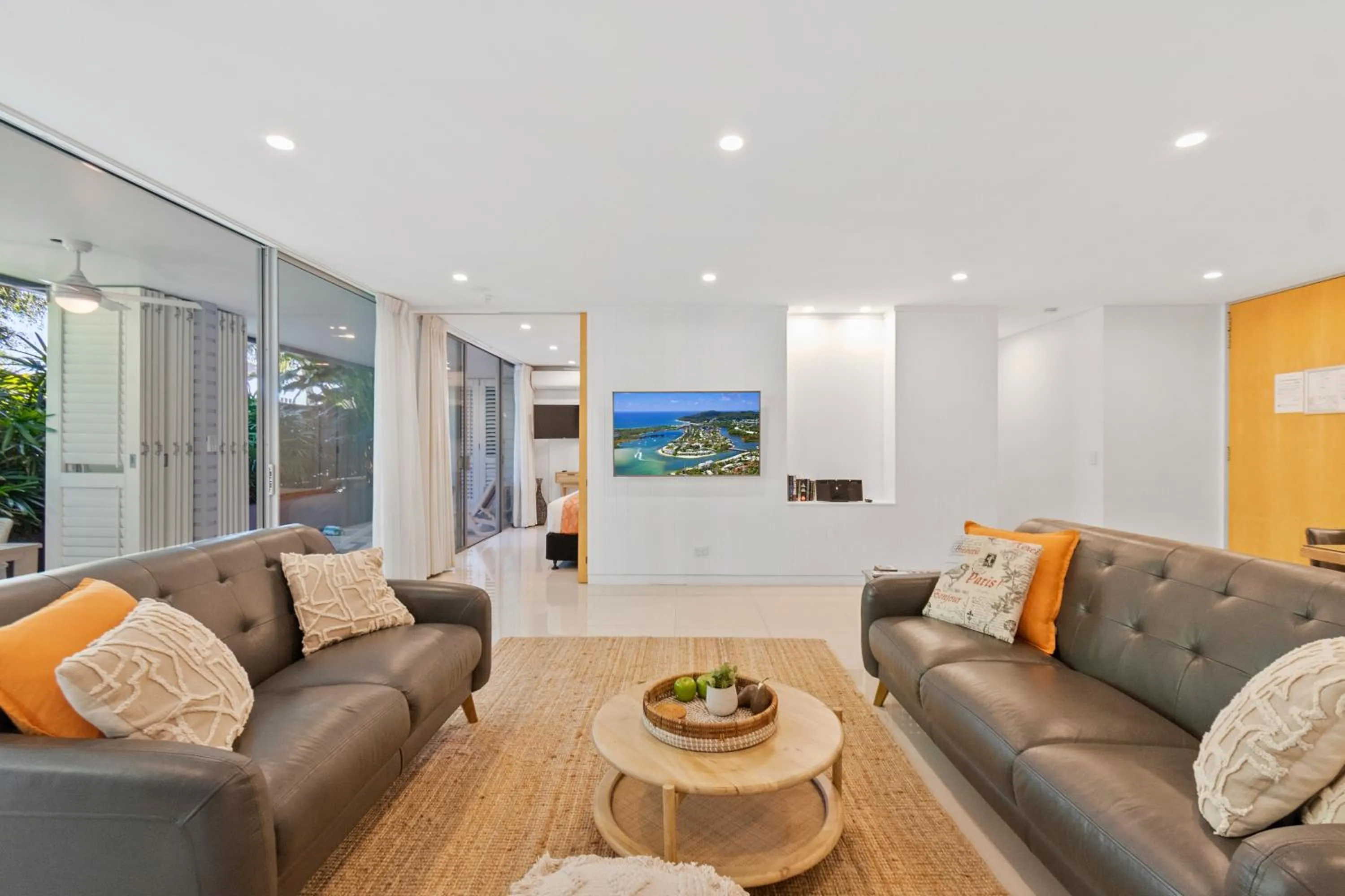 TV and multimedia in The Rise Noosa