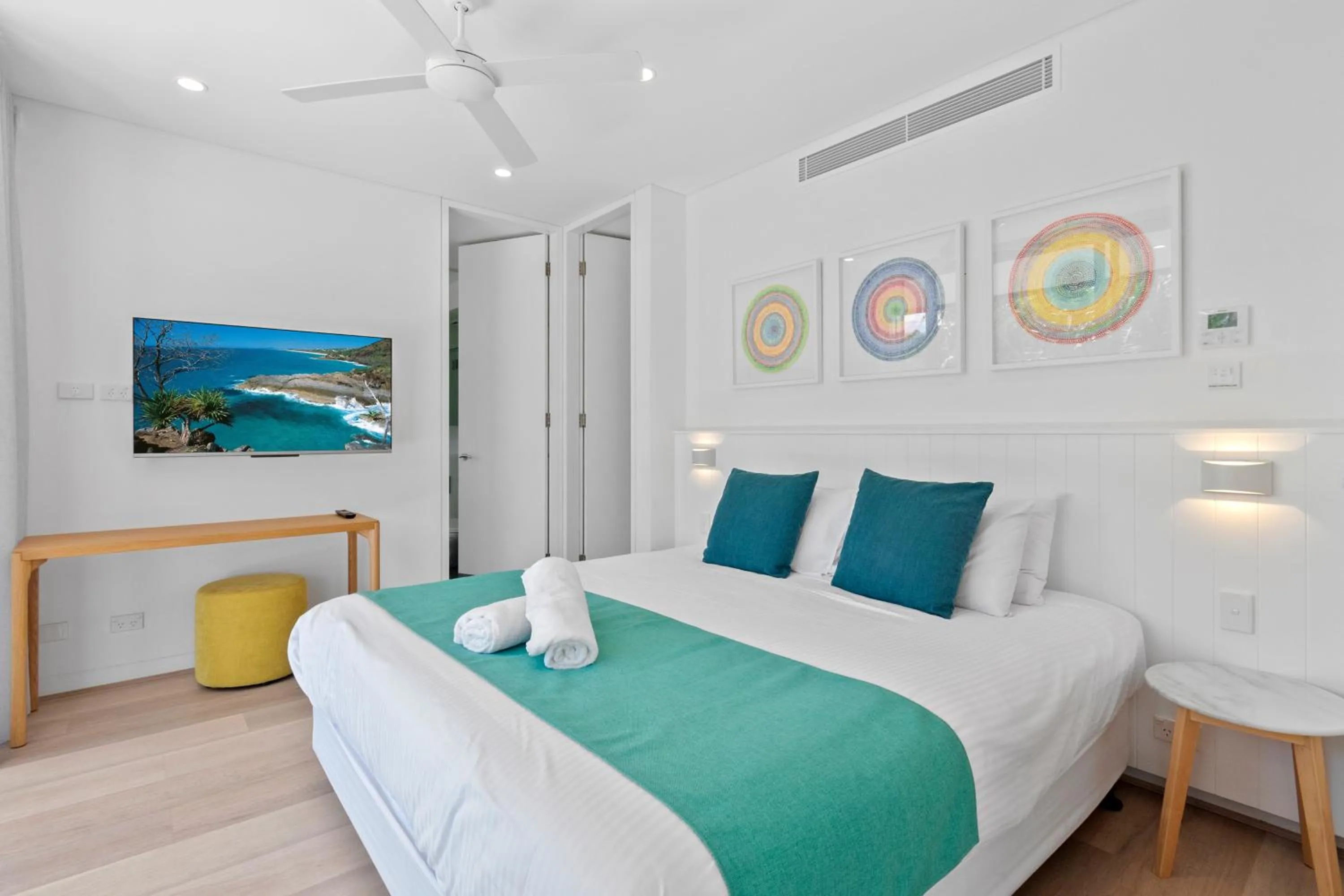Bedroom, Bed in The Rise Noosa