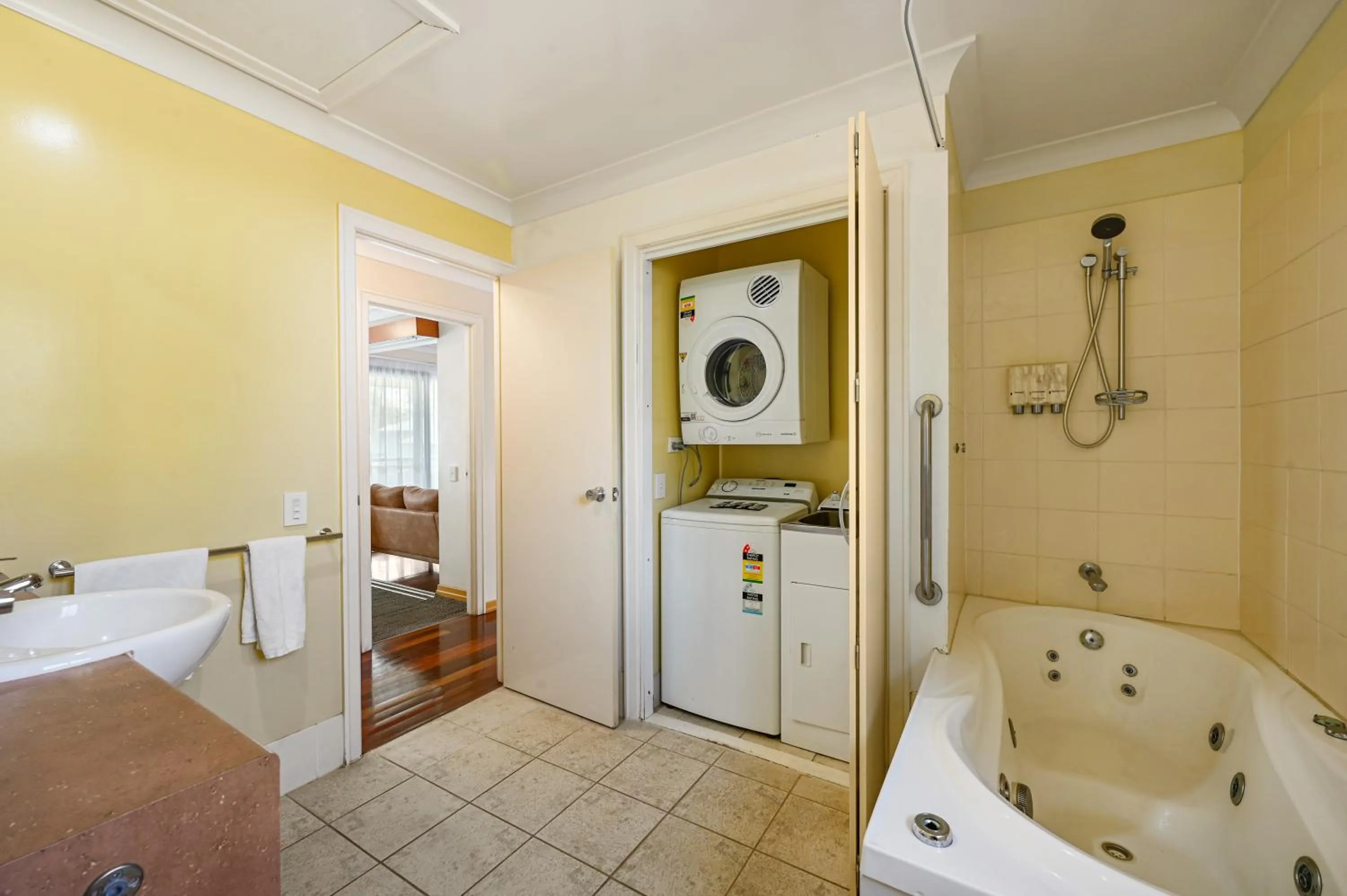 Eastgate on the Range Motel