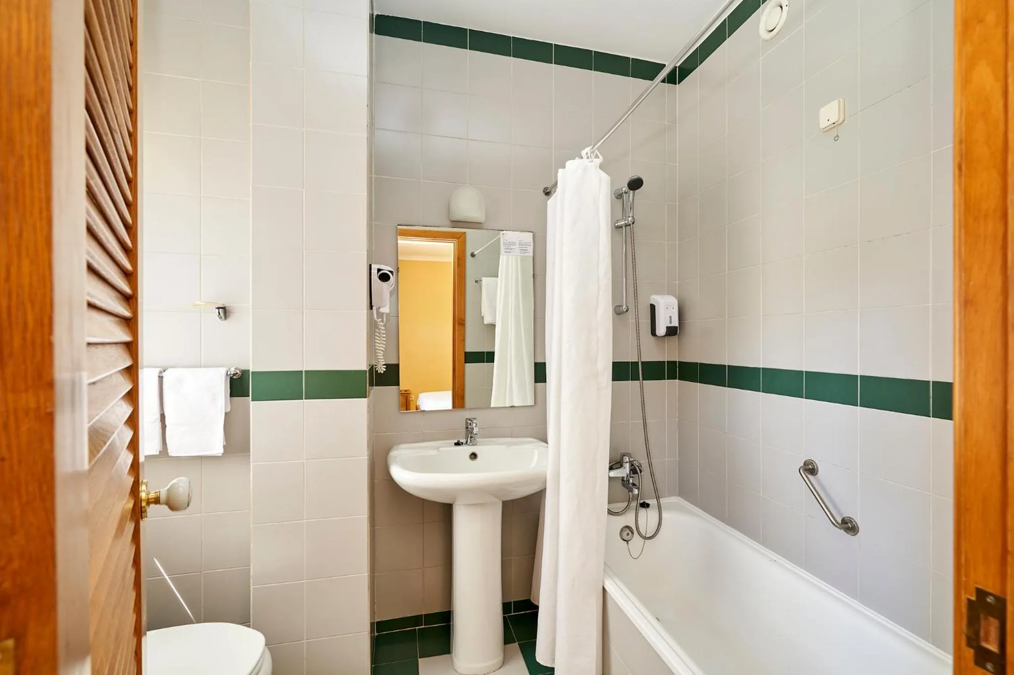 Bathroom in Hotel Castrum Villae by Walk Hotels