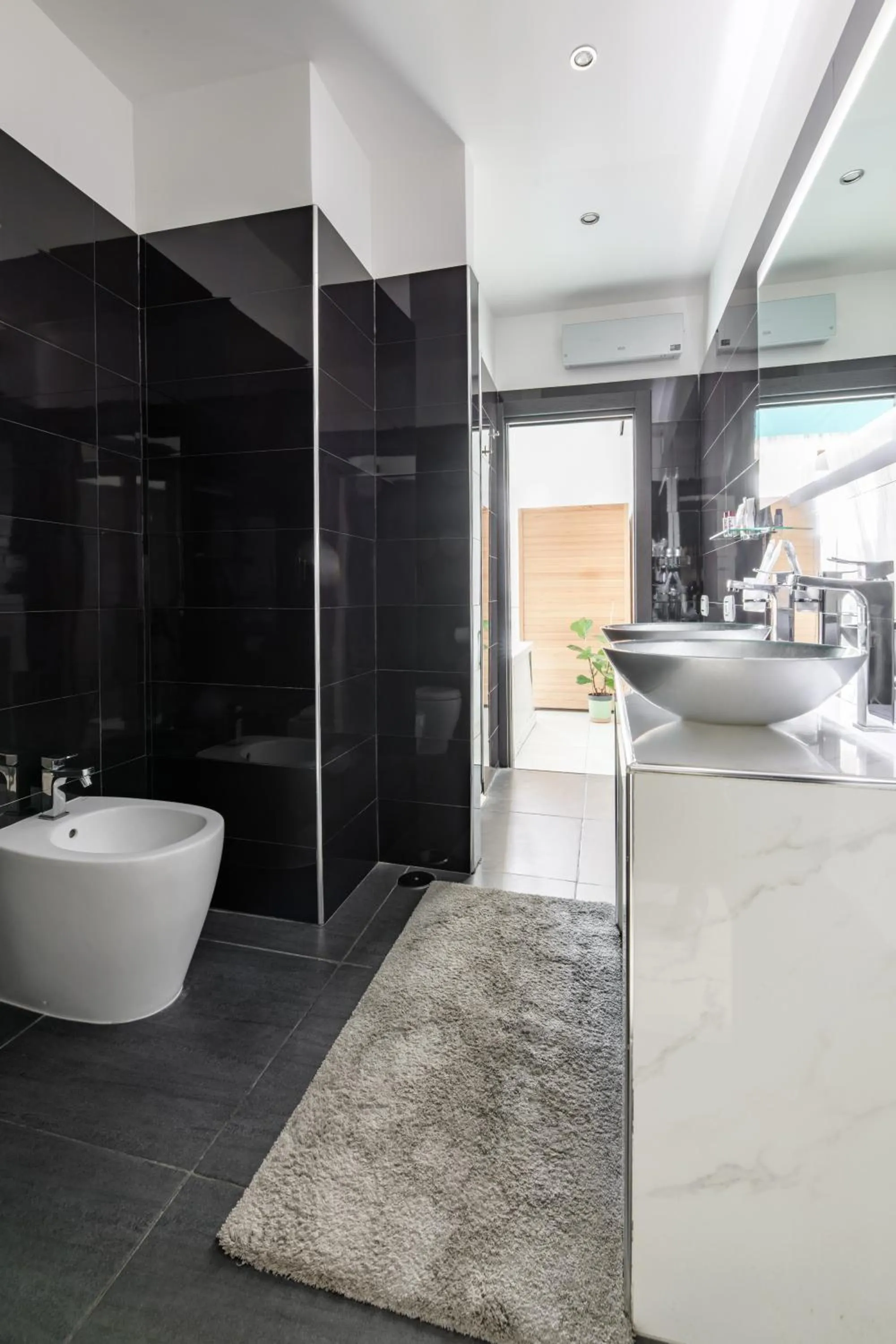 Bathroom in Tiffany & Babylon Luxury Stay