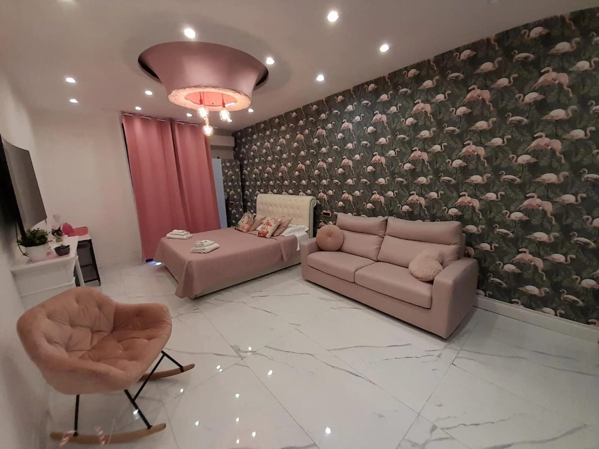 Photo of the whole room in Tiffany & Babylon Luxury Stay