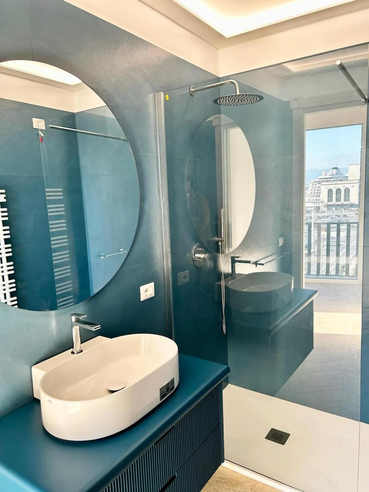 Bathroom in Tiffany & Babylon Luxury Stay