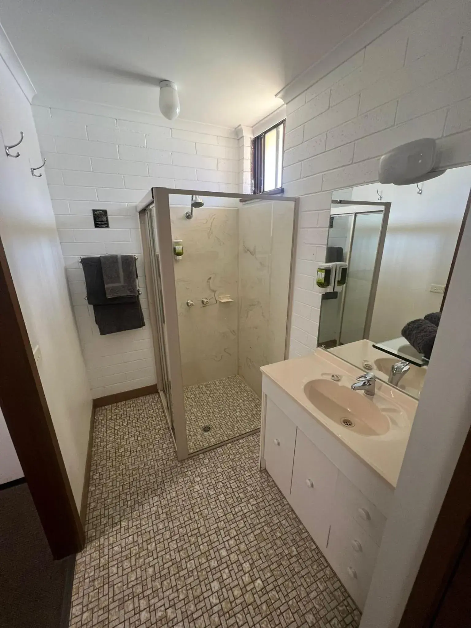 Standard Family Room in Orana Motor Inn Standard Family Room in Orana Motor Inn