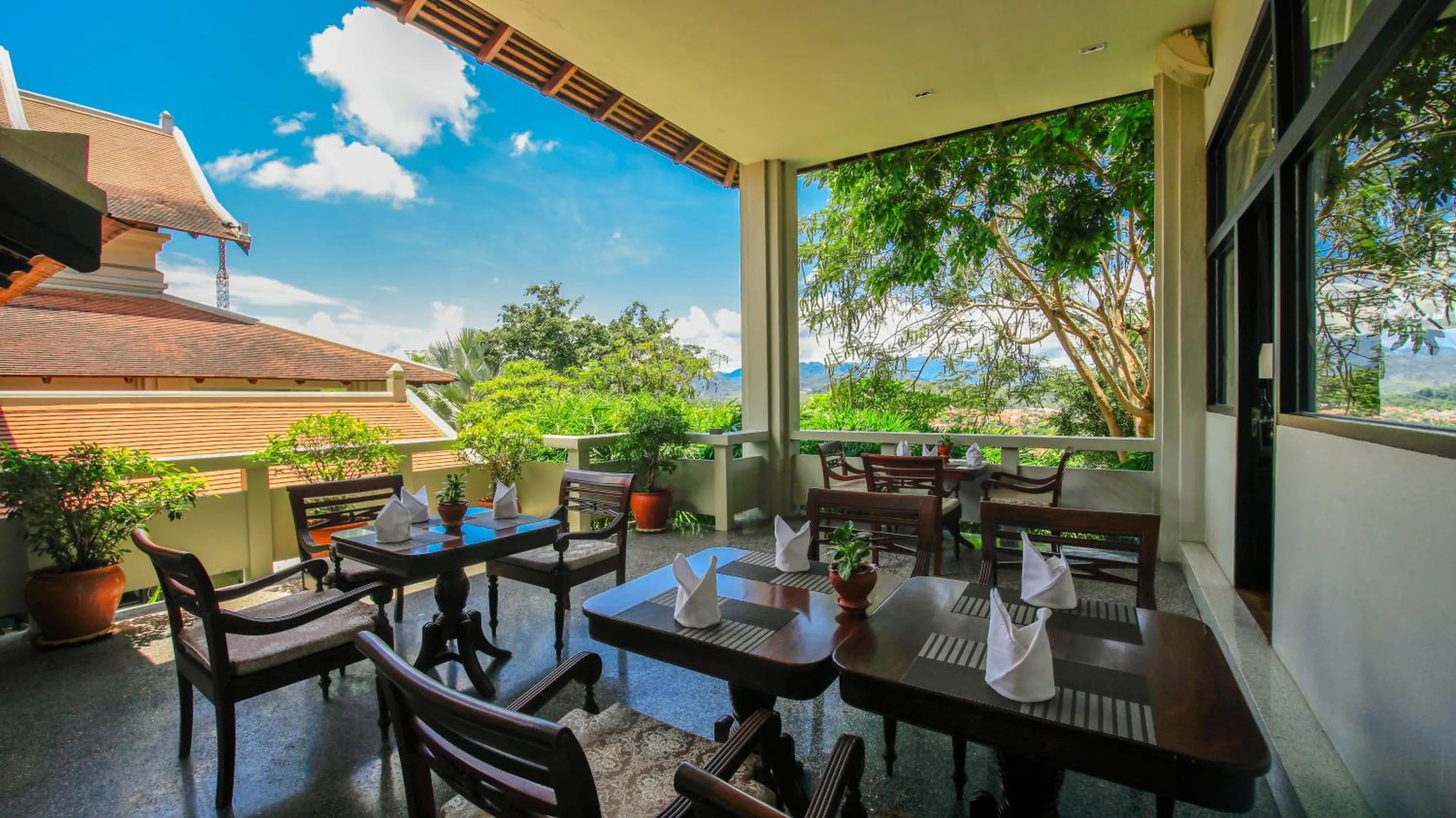 Restaurant/places to eat in Luangprabang View Hotel