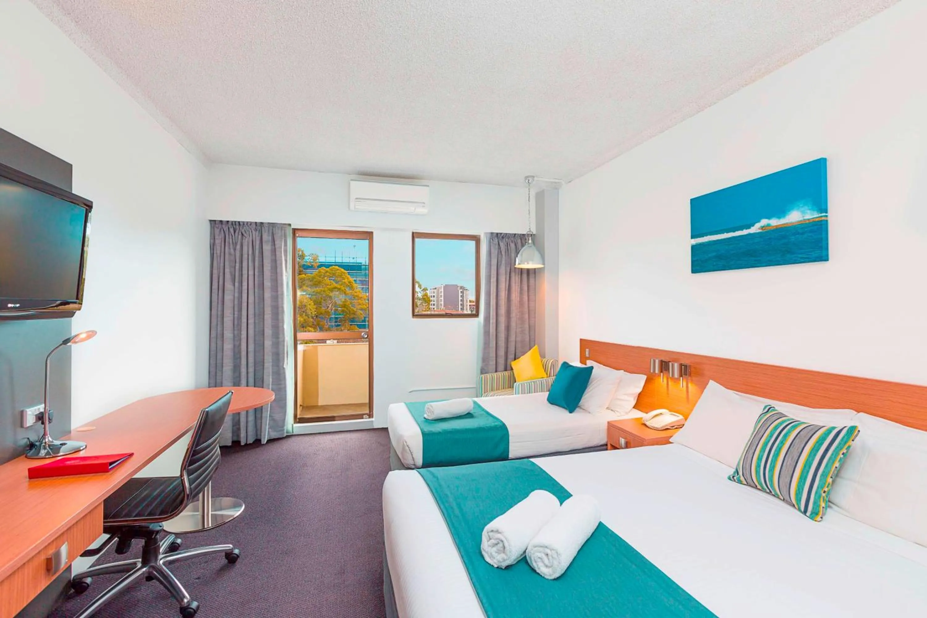 Balcony Room in Metro Hotel Miranda