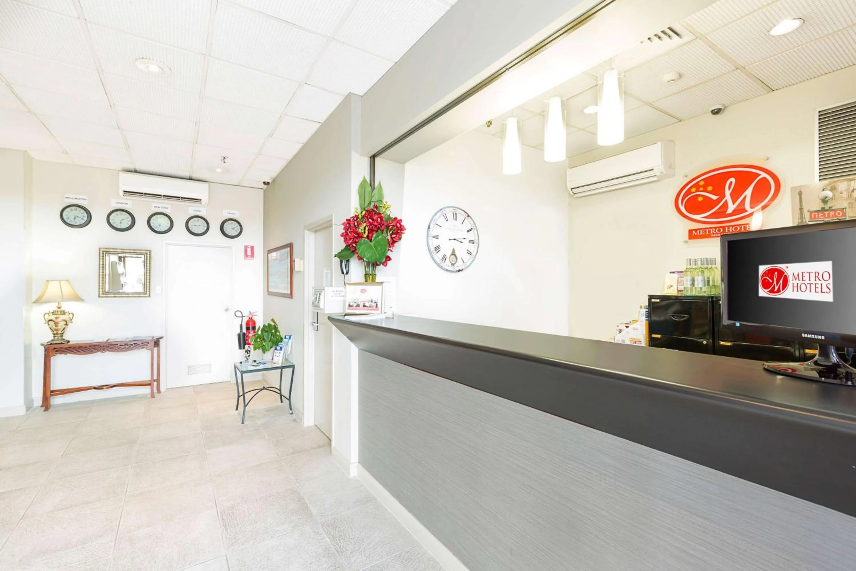 Lobby or reception in Metro Hotel Miranda